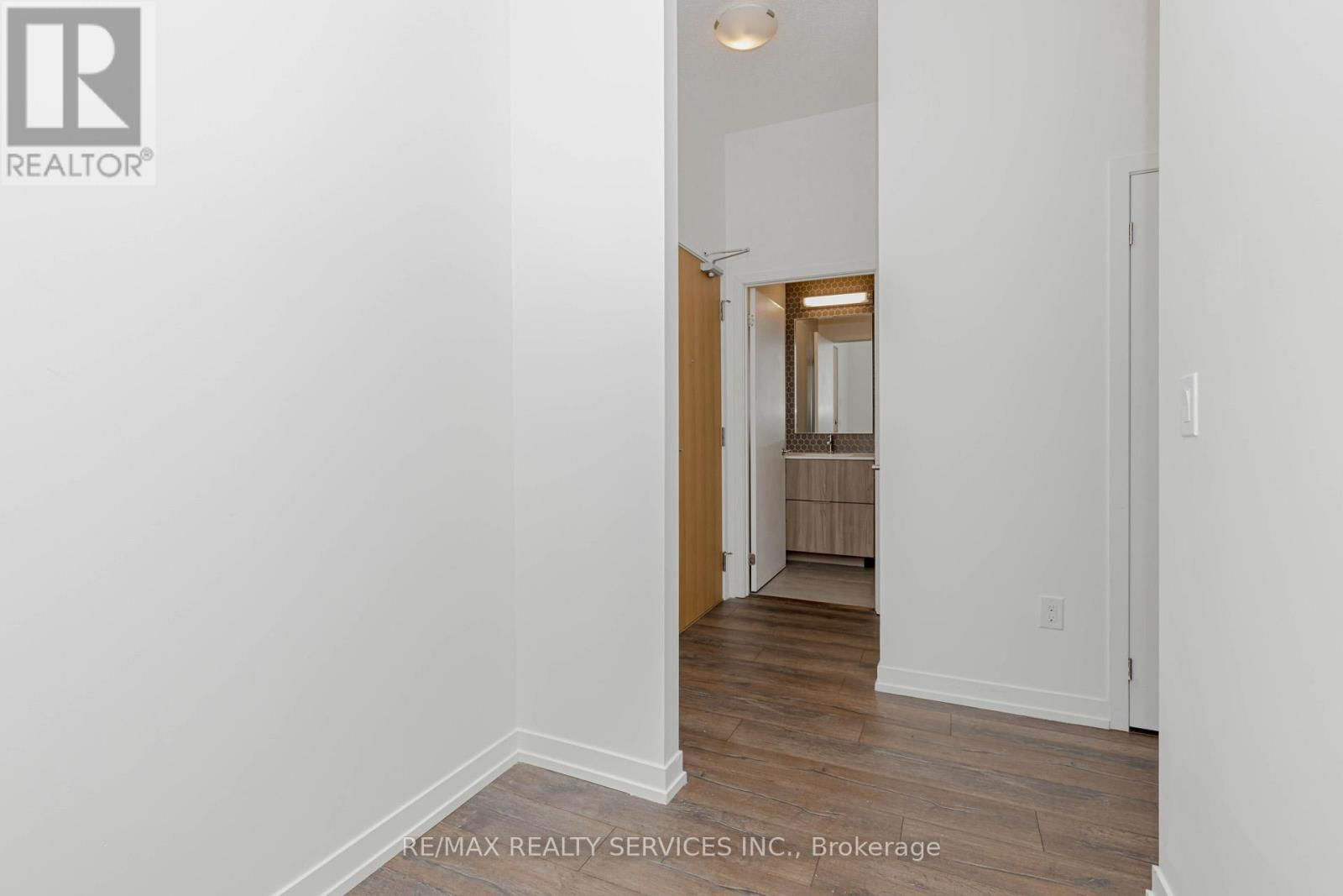 412 - 2520 EGLINGTON AVENUE WEST Image 19