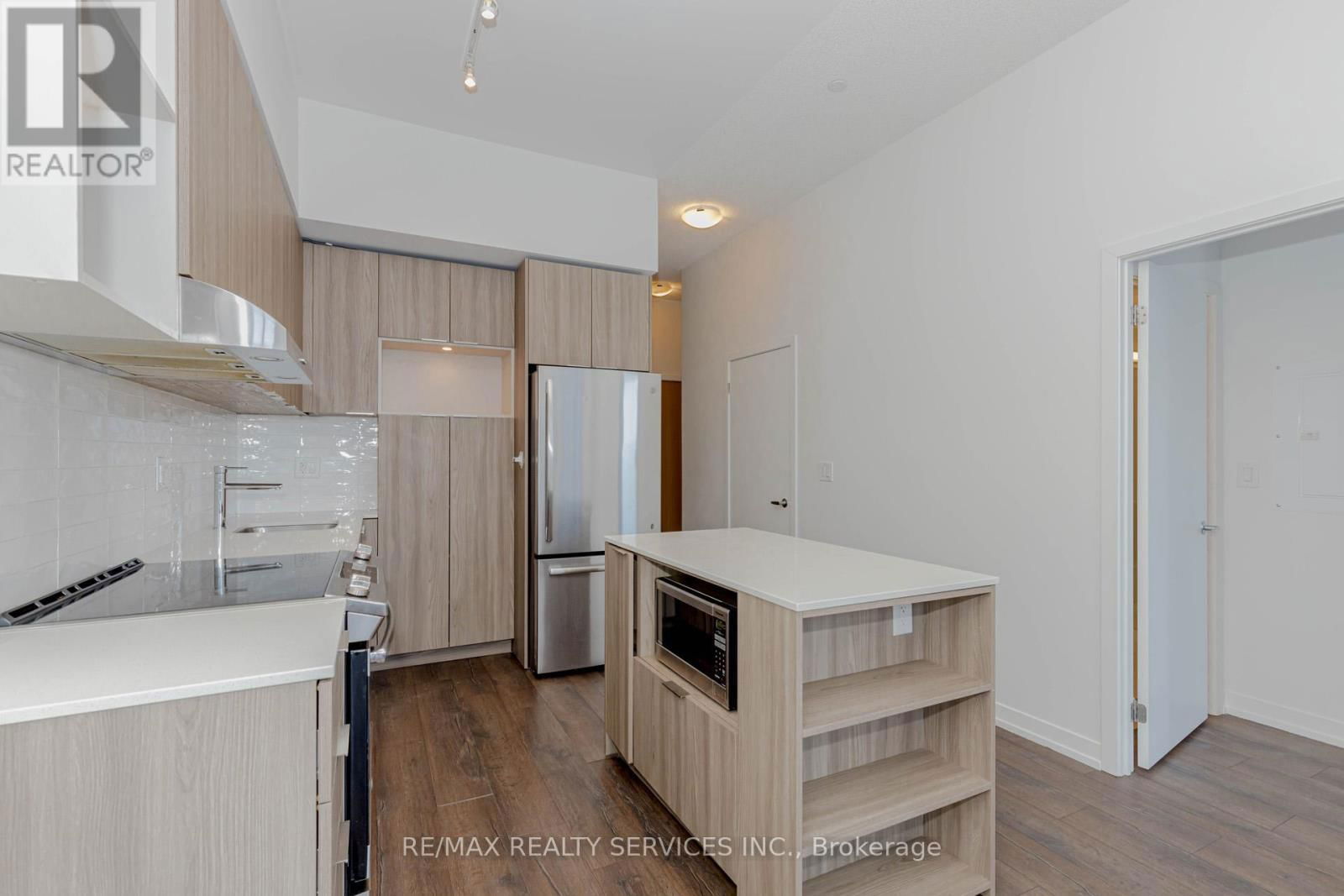 412 - 2520 EGLINGTON AVENUE WEST Image 22