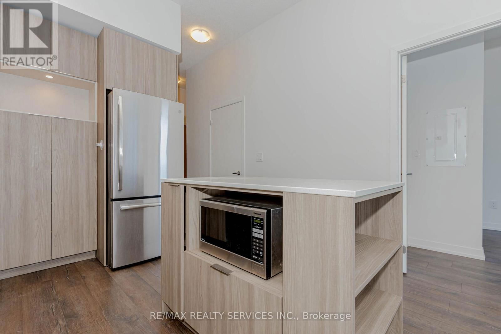 412 - 2520 EGLINGTON AVENUE WEST Image 23