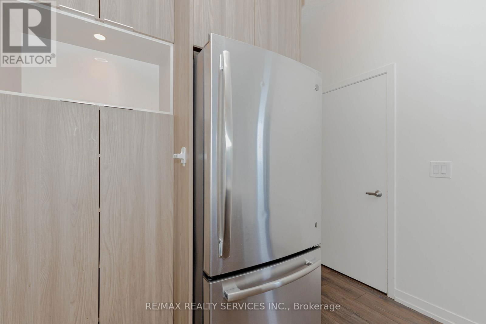 412 - 2520 EGLINGTON AVENUE WEST Image 26