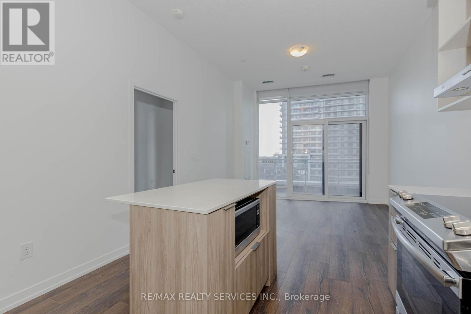 412 - 2520 EGLINGTON AVENUE WEST Image 28