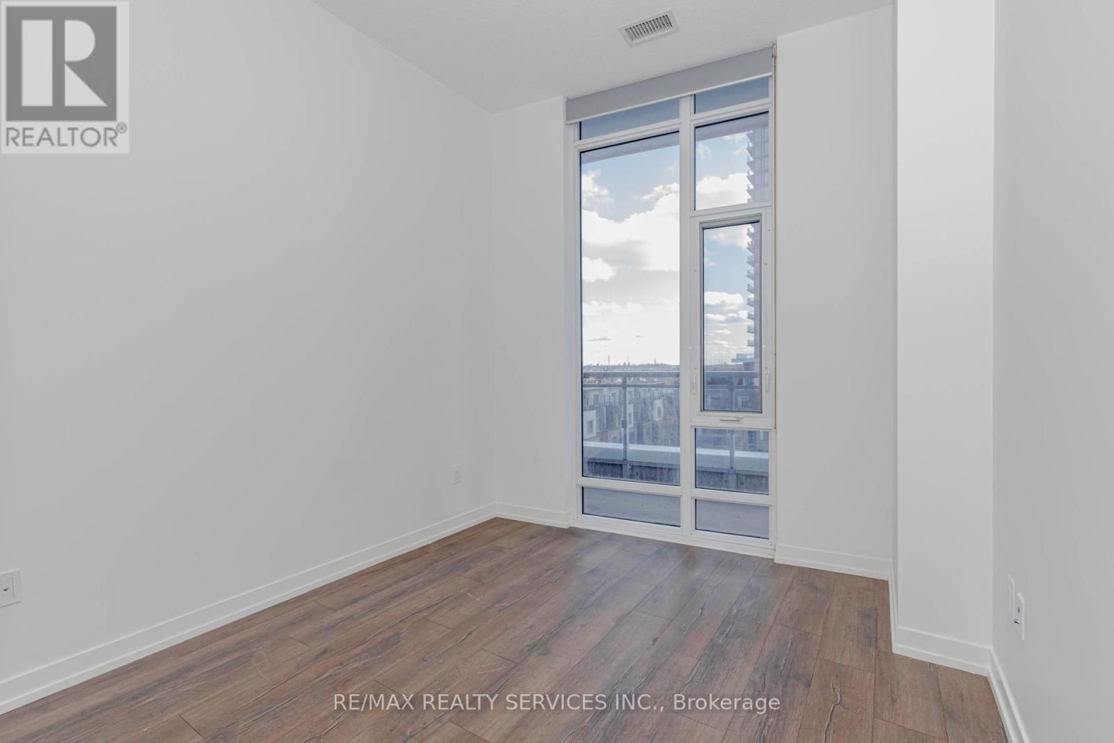 412 - 2520 EGLINGTON AVENUE WEST Image 35