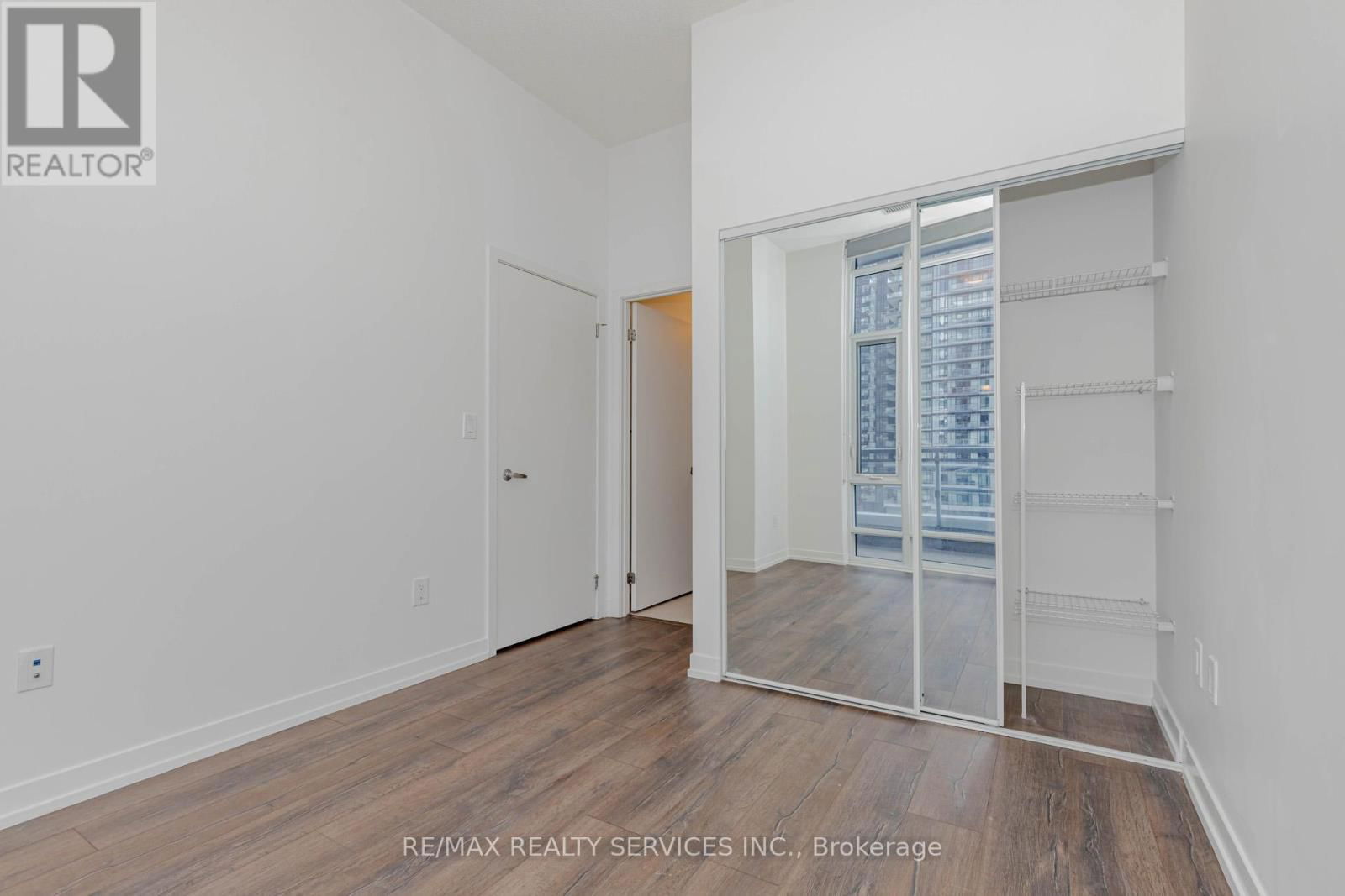 412 - 2520 EGLINGTON AVENUE WEST Image 37