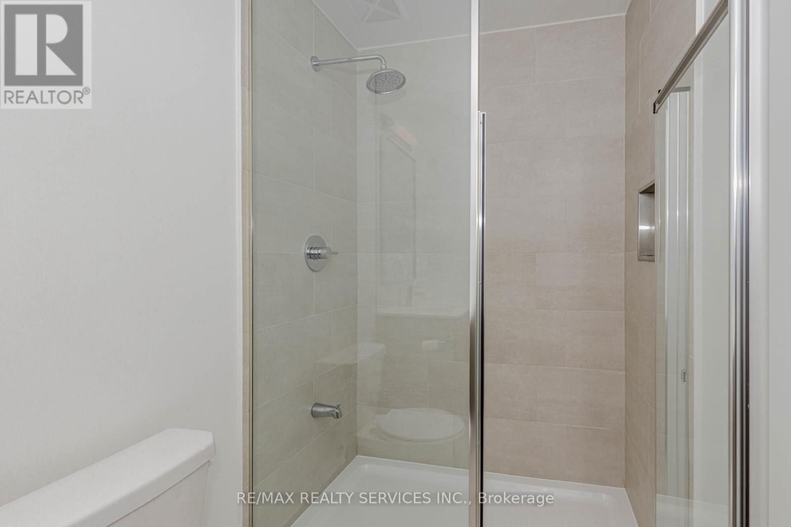412 - 2520 EGLINGTON AVENUE WEST Image 41
