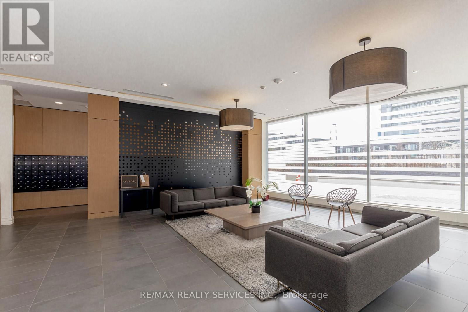 412 - 2520 EGLINGTON AVENUE WEST Image 9