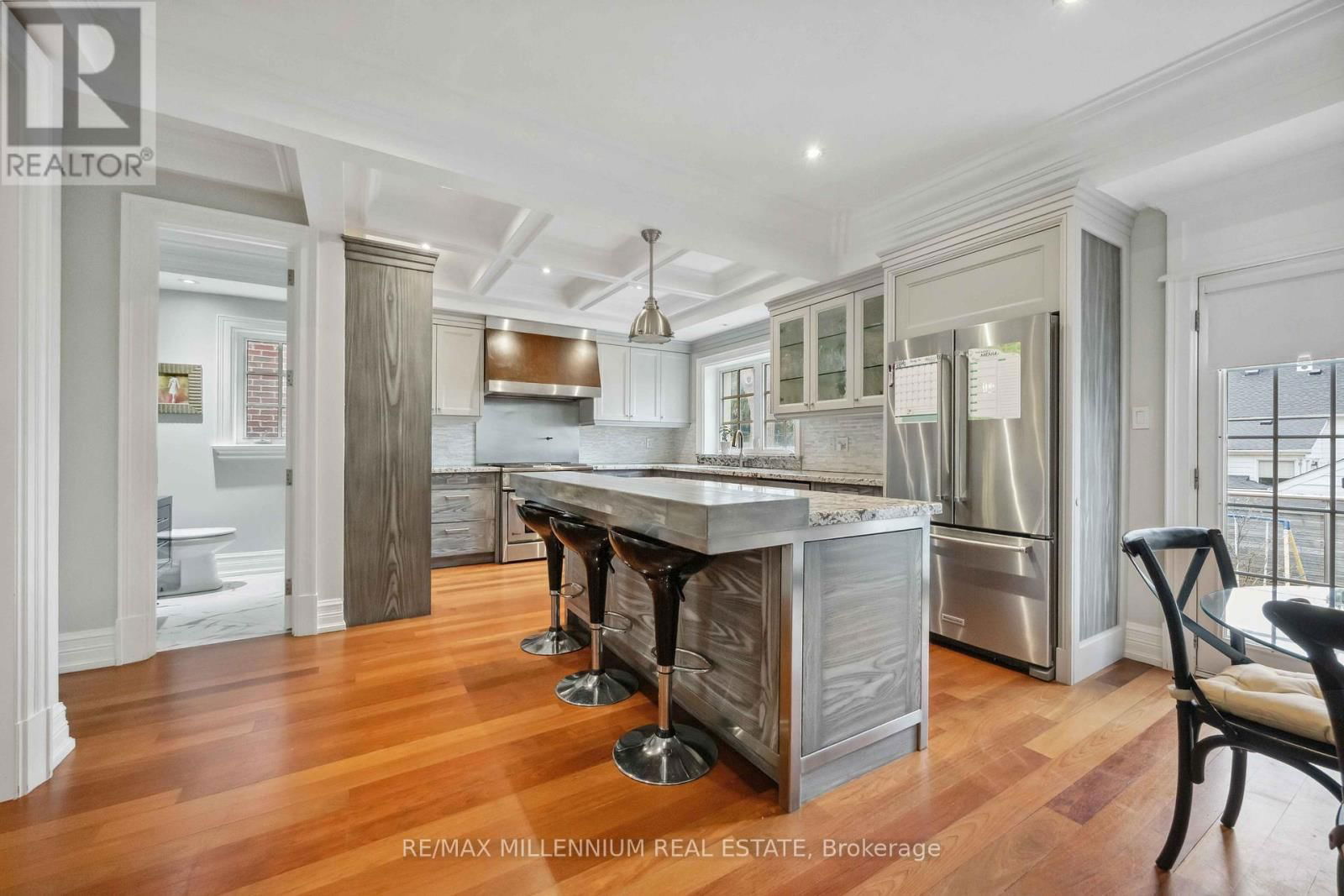 55 BURROWS AVENUE Image 21