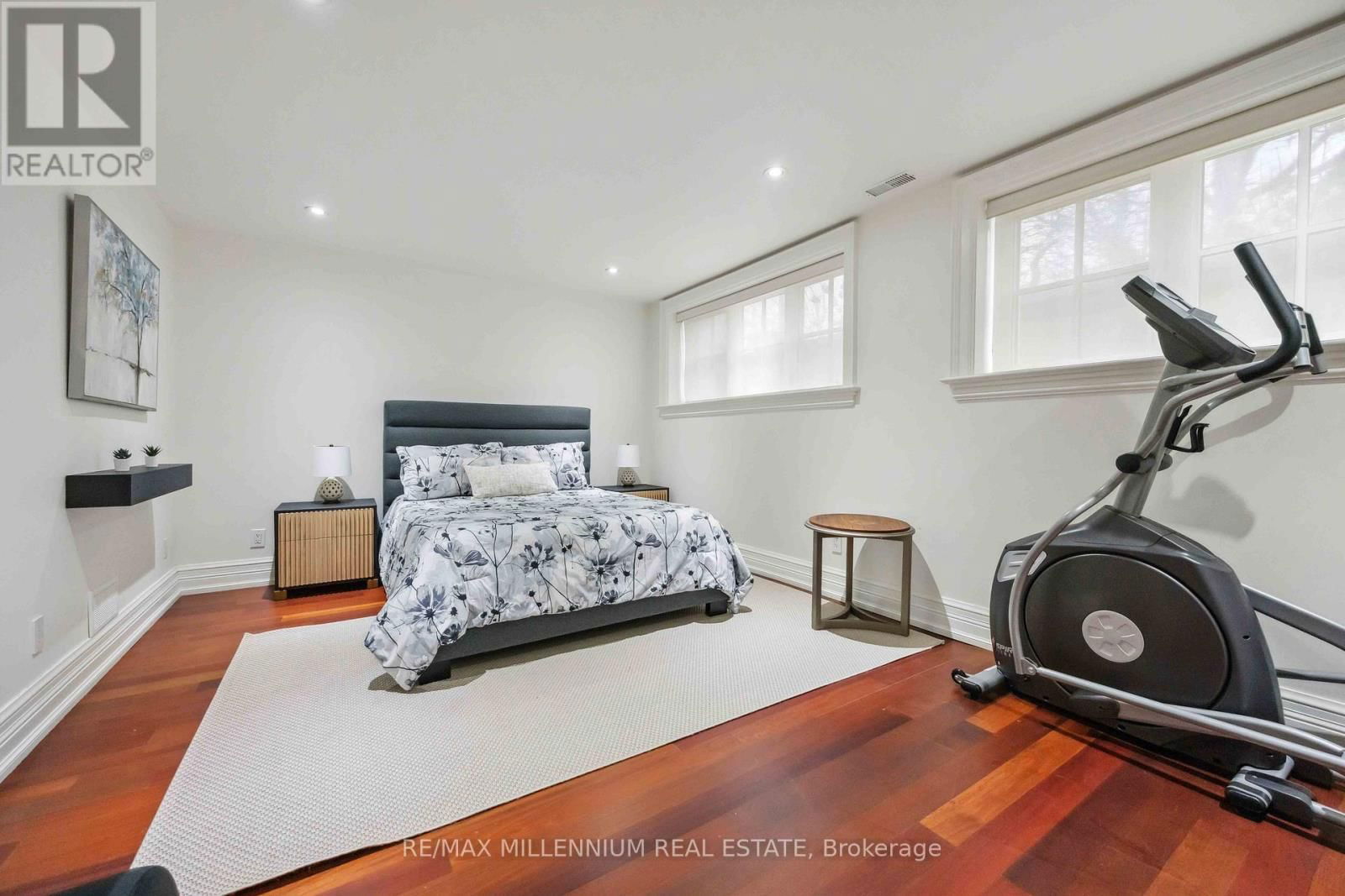 55 BURROWS AVENUE Image 42