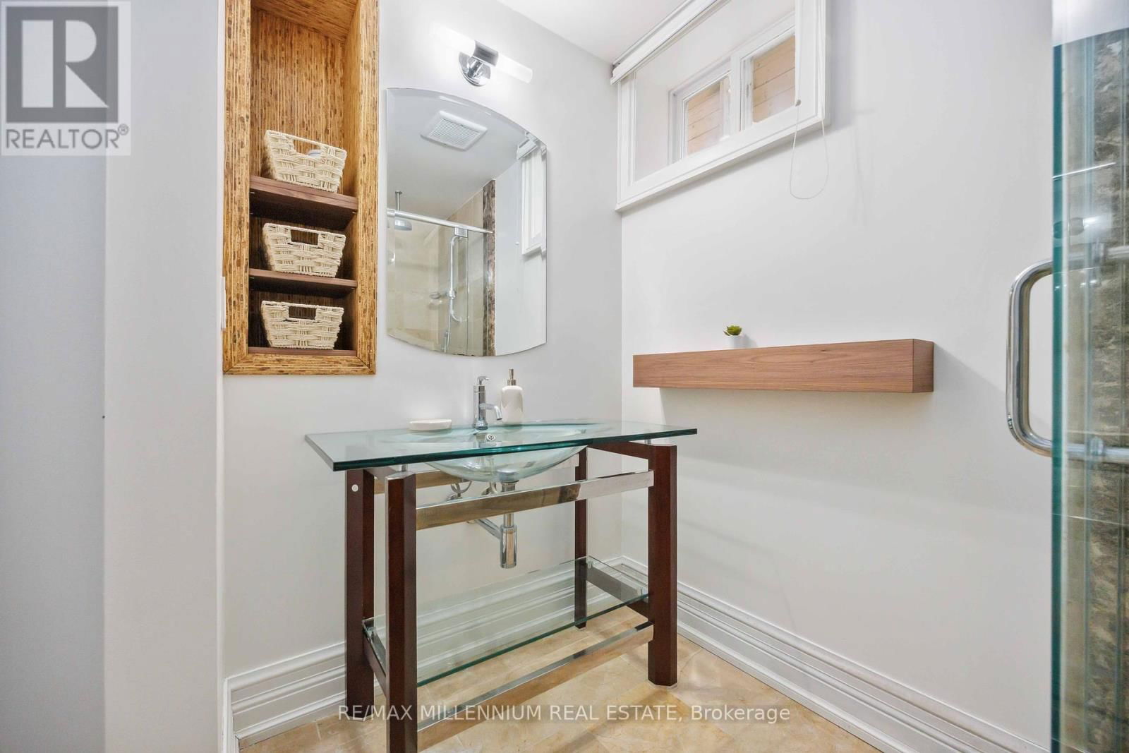 55 BURROWS AVENUE Image 45