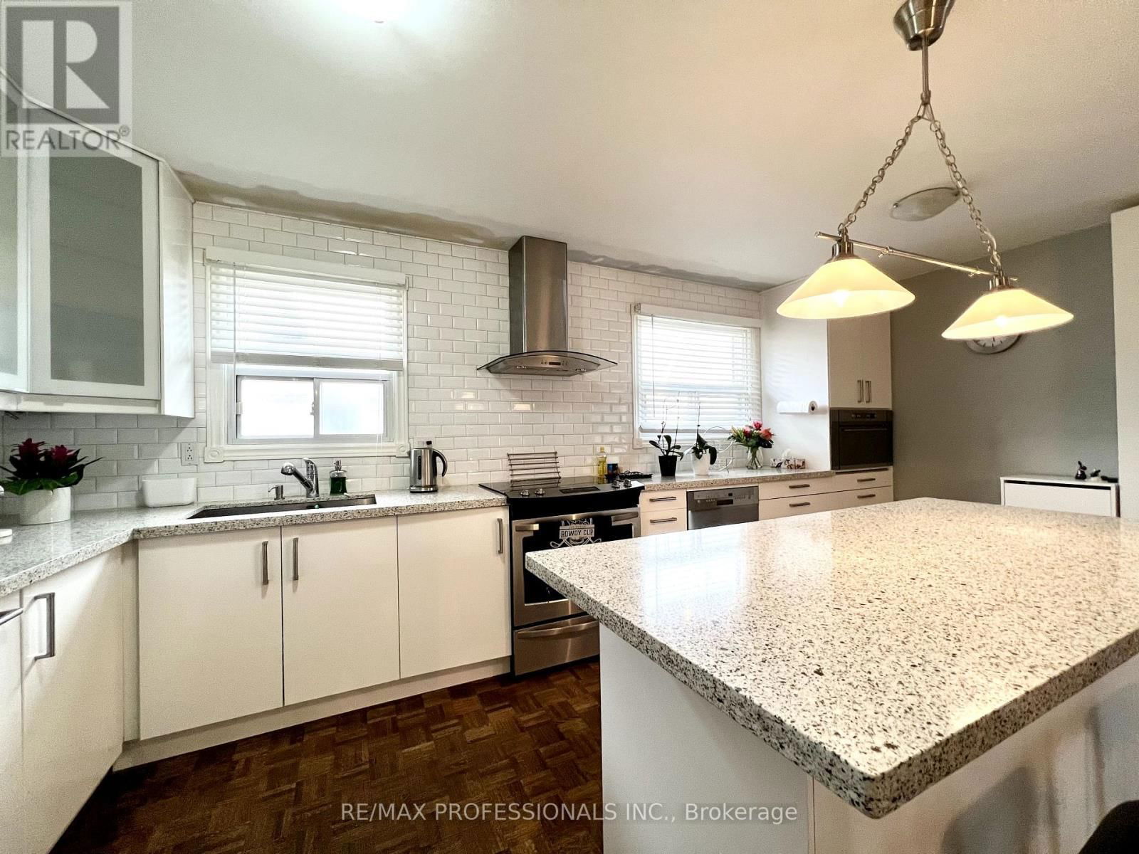 Main - 2545 KINGSBERRY CRESCENT Image 12