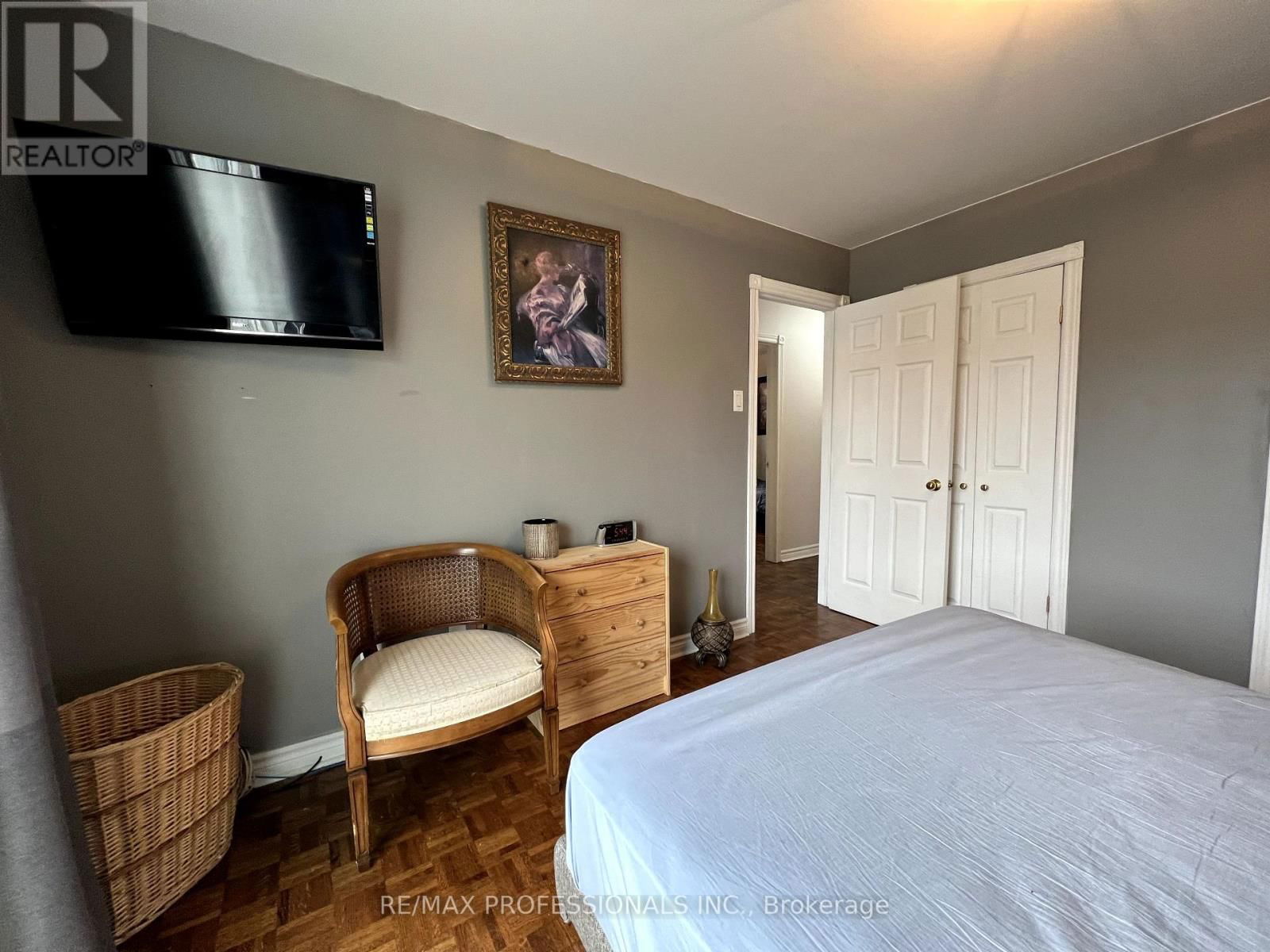 Main - 2545 KINGSBERRY CRESCENT Image 22