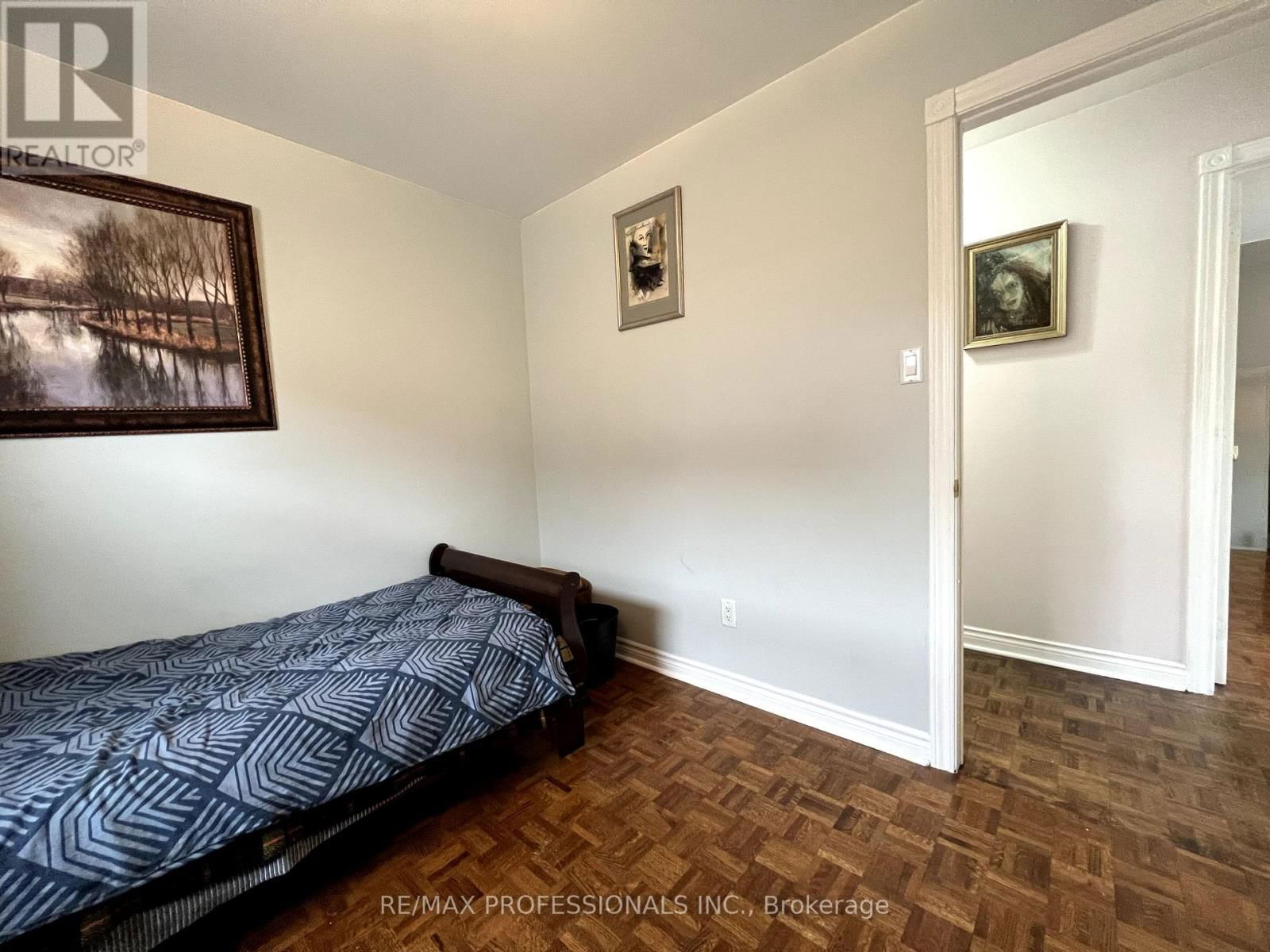 Main - 2545 KINGSBERRY CRESCENT Image 25