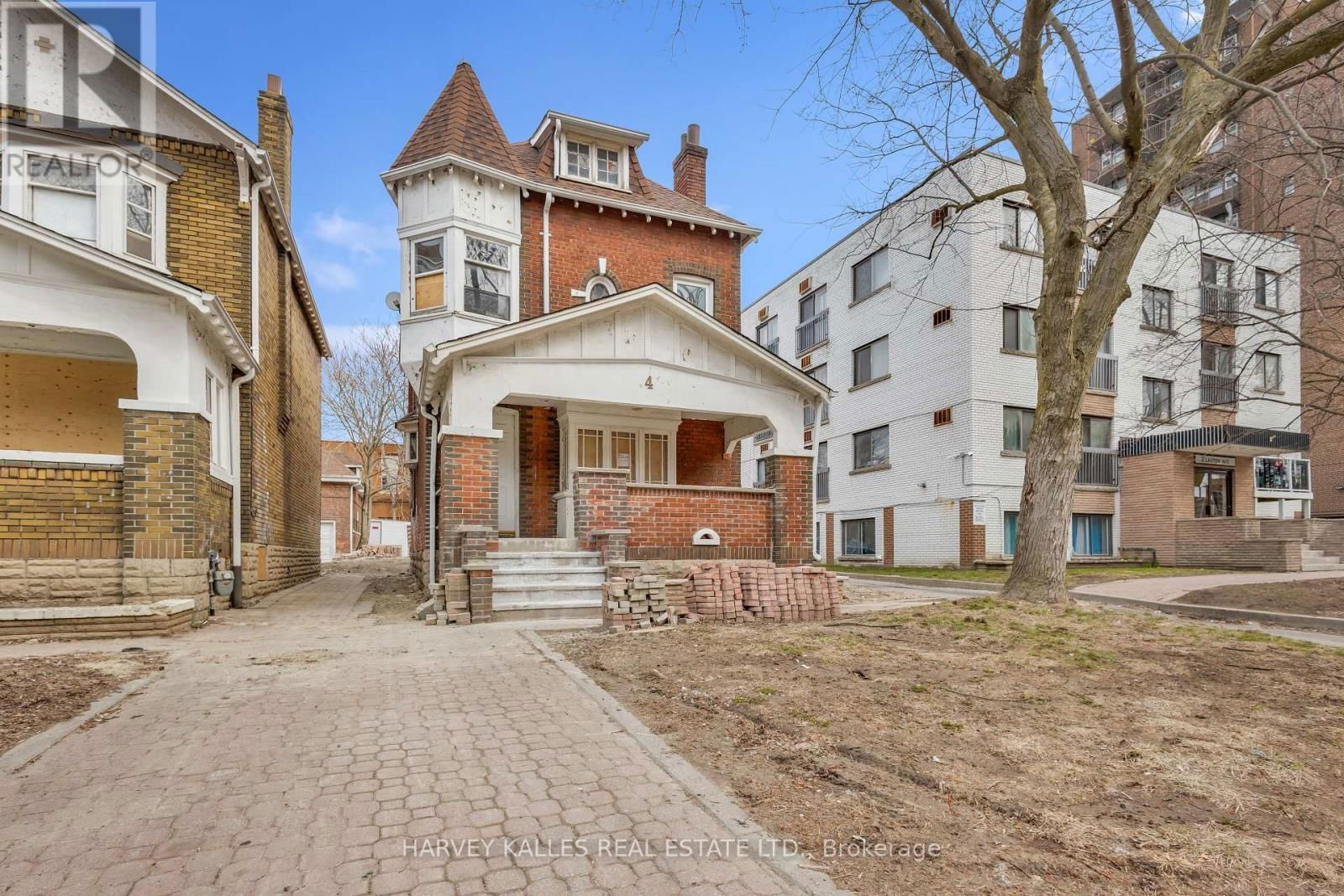 4 LAXTON AVENUE Image 11