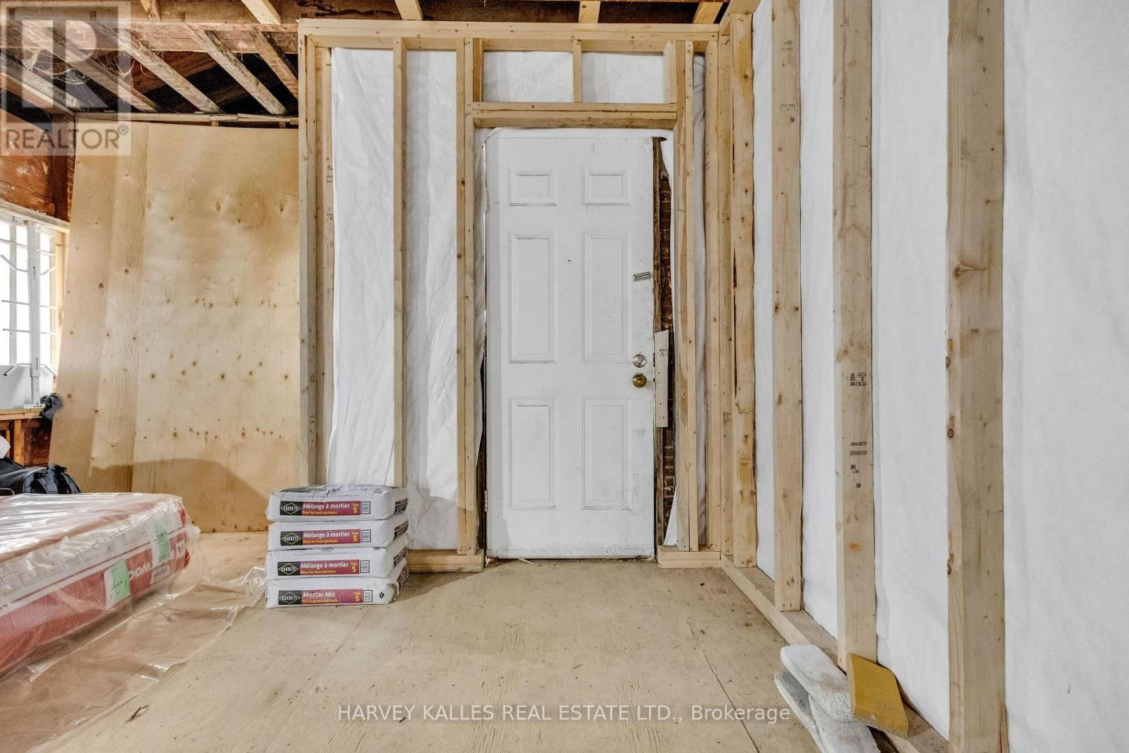 4 LAXTON AVENUE Image 18