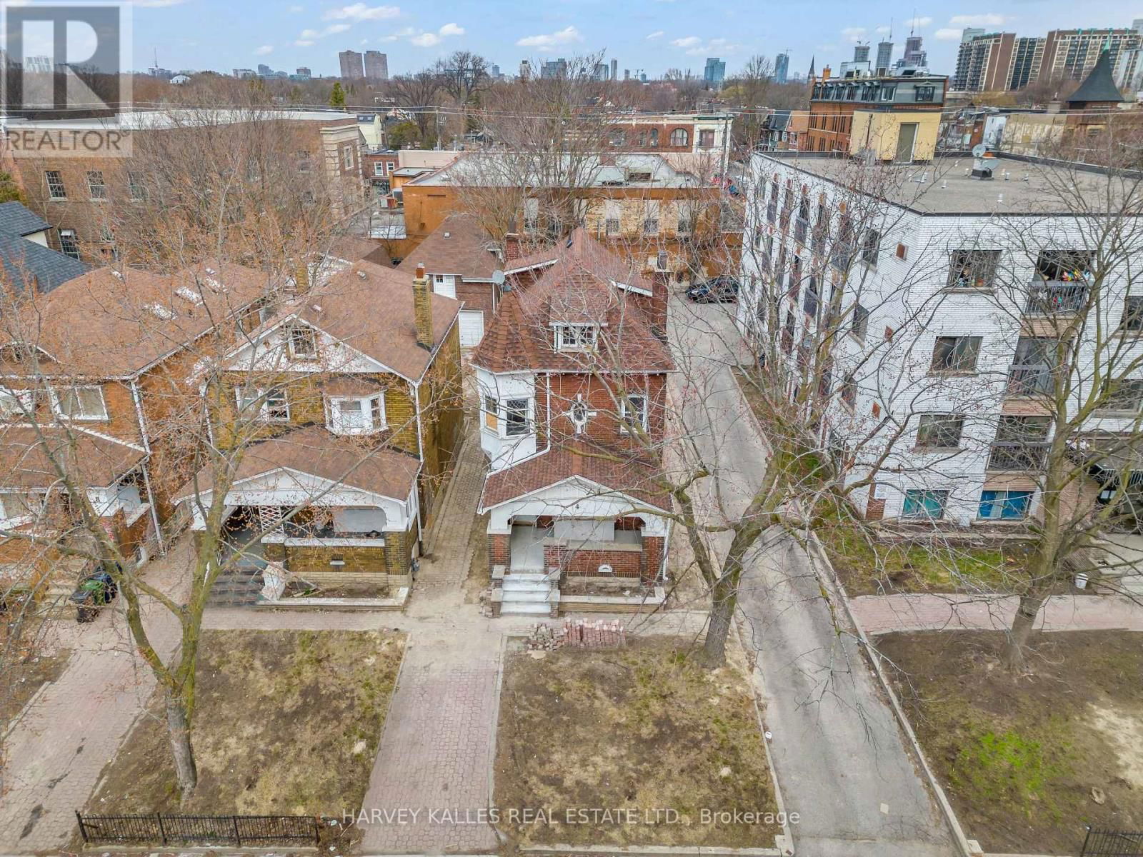 4 LAXTON AVENUE Image 2