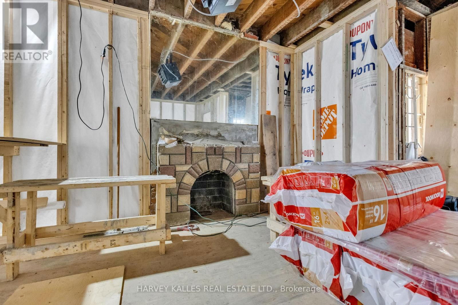 4 LAXTON AVENUE Image 20