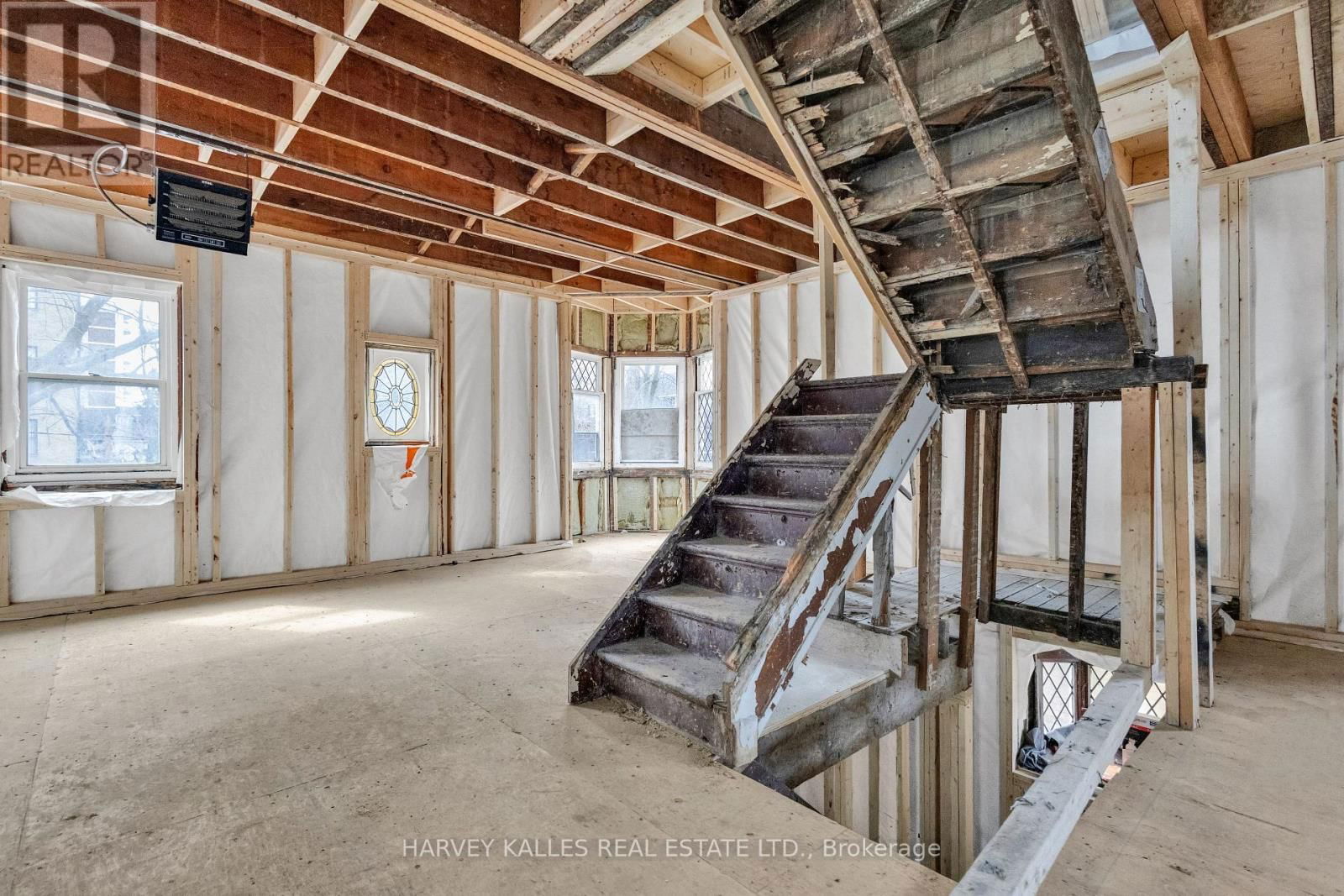 4 LAXTON AVENUE Image 22