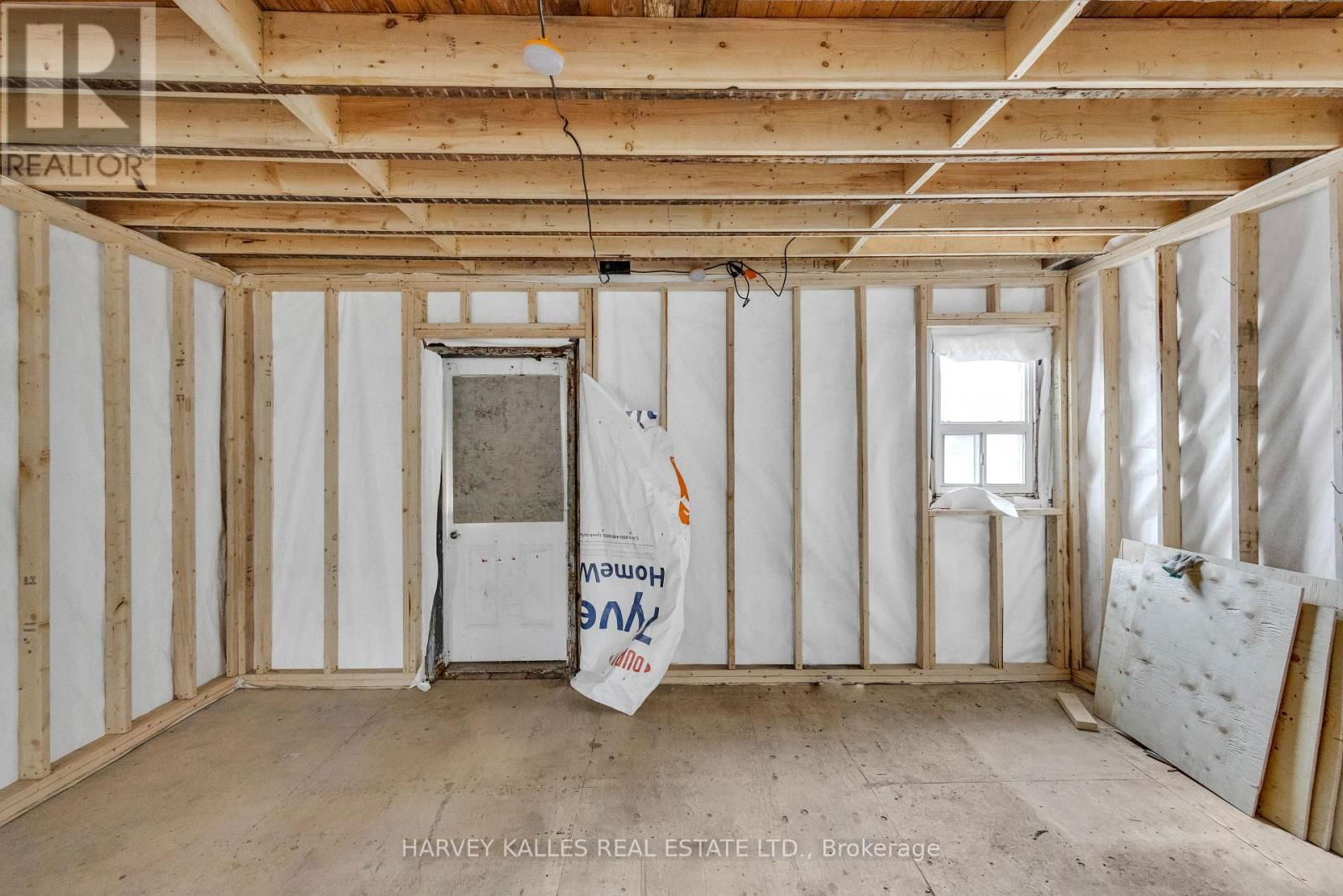 4 LAXTON AVENUE Image 24