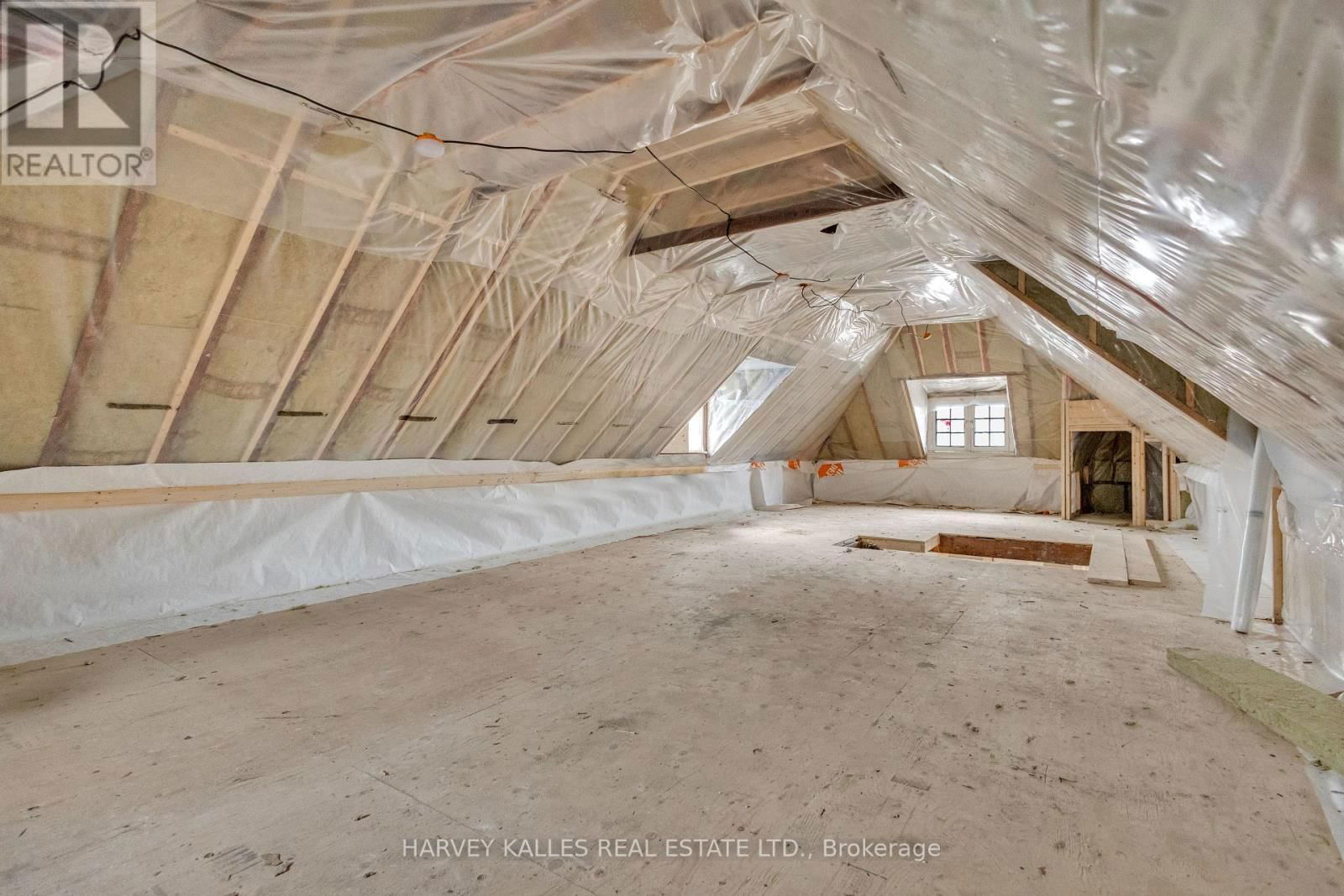 4 LAXTON AVENUE Image 27