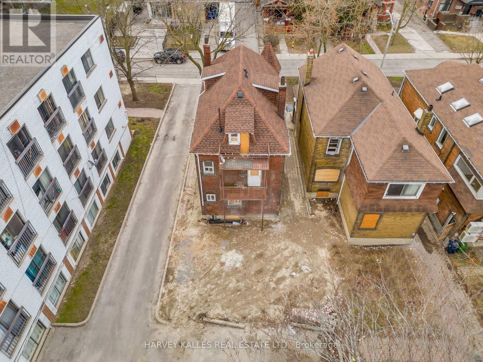 4 LAXTON AVENUE Image 5
