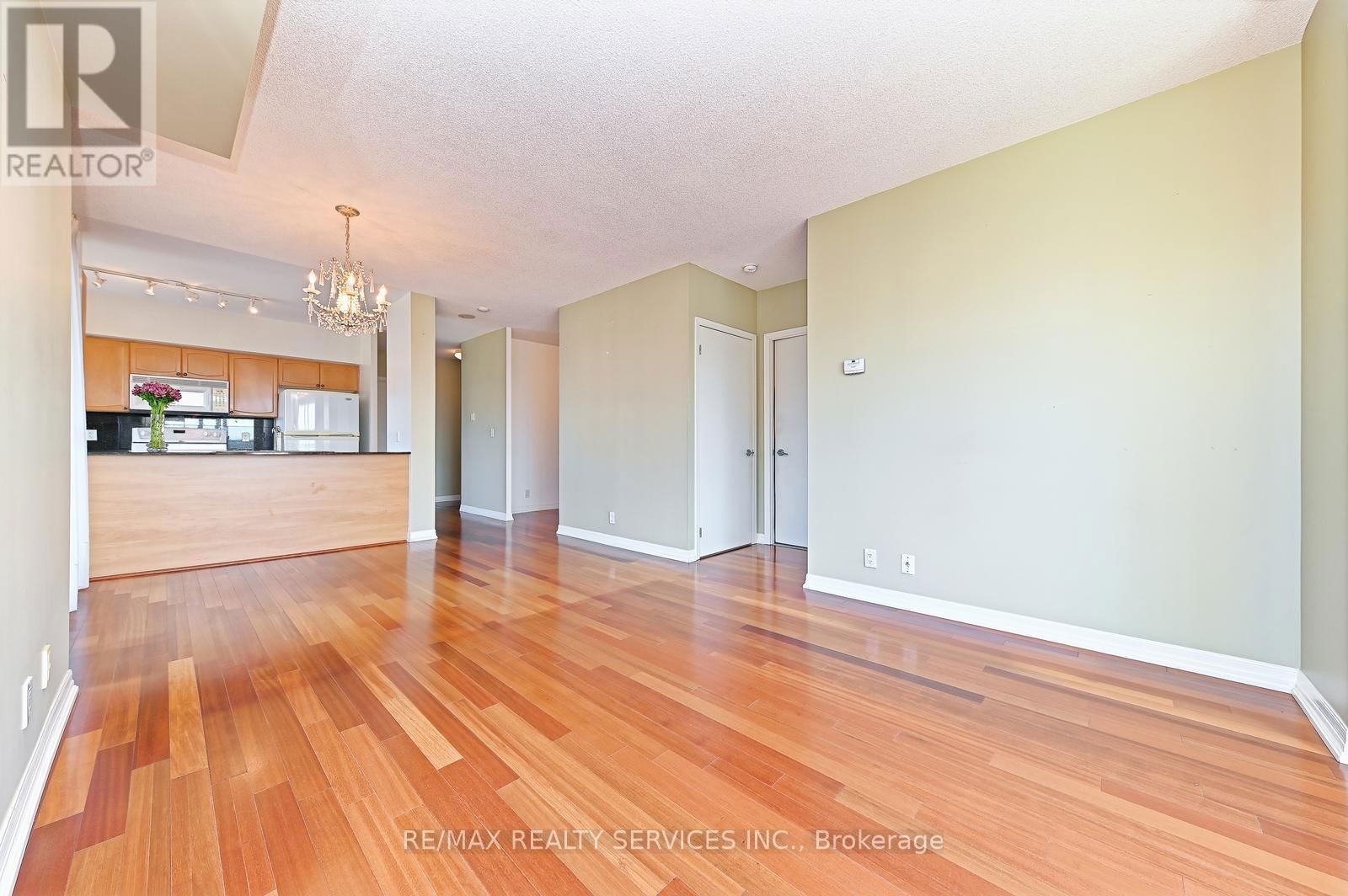 Suite 1309 - 38 FONTENAY COURT Image 19