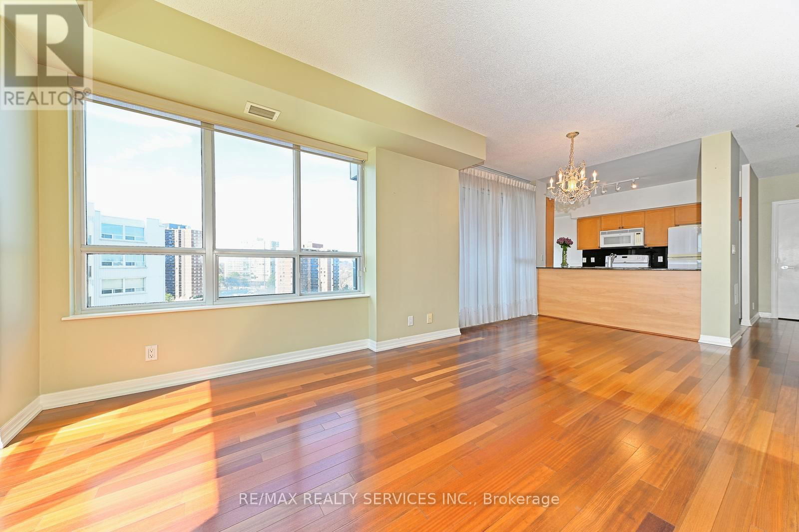 Suite 1309 - 38 FONTENAY COURT Image 23