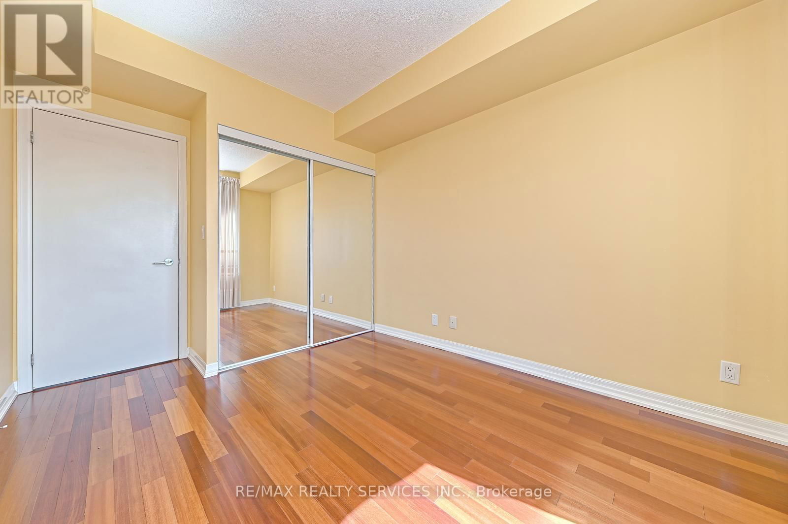 Suite 1309 - 38 FONTENAY COURT Image 31