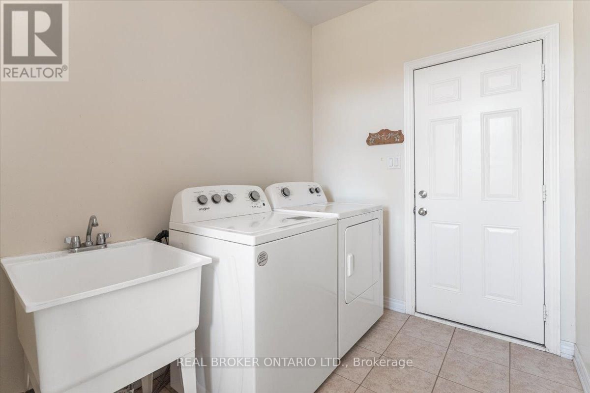 60 GARRISON SQUARE Image 19