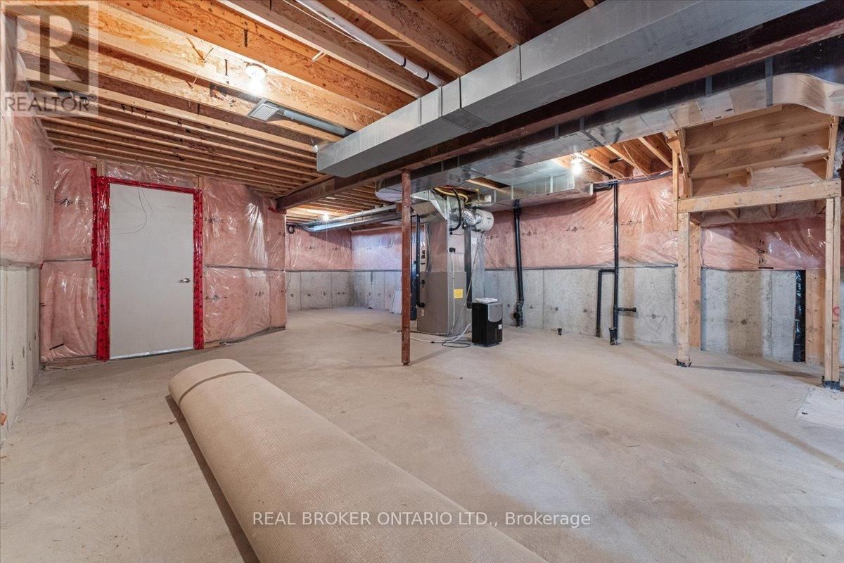 60 GARRISON SQUARE Image 21