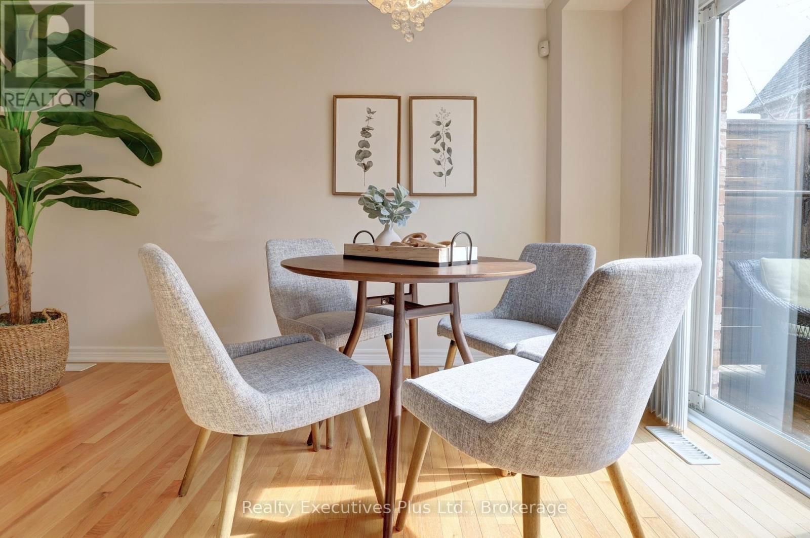 44 - 233 DUSKYWING WAY Image 18