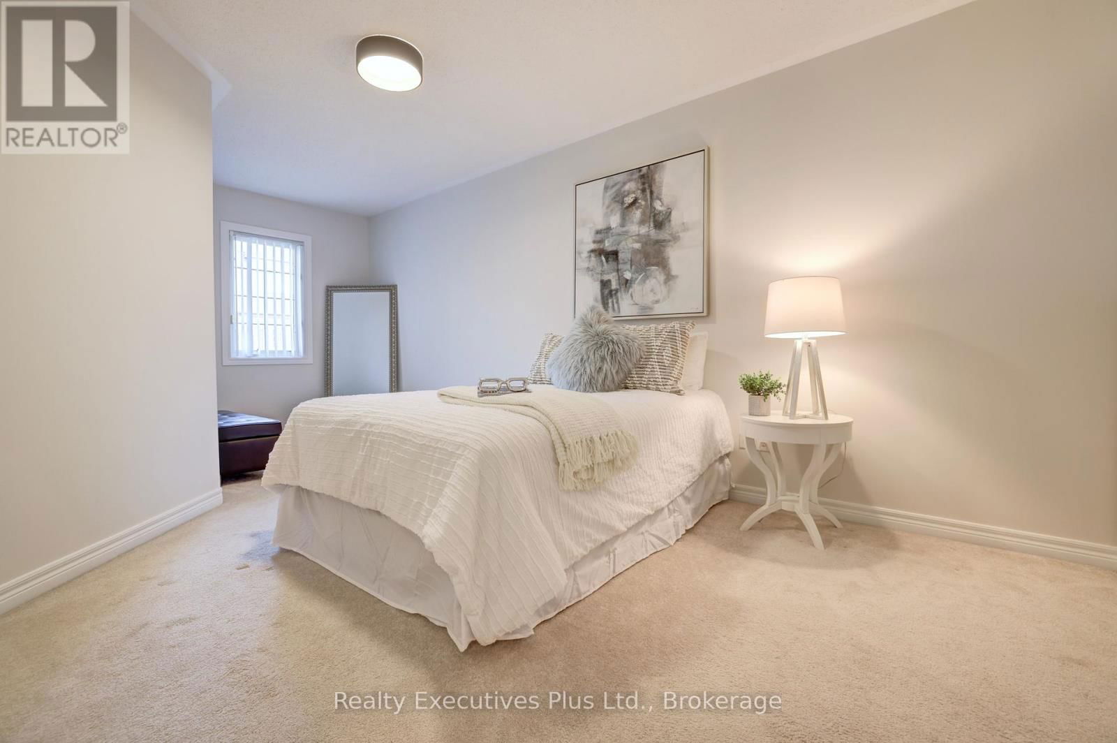 44 - 233 DUSKYWING WAY Image 25
