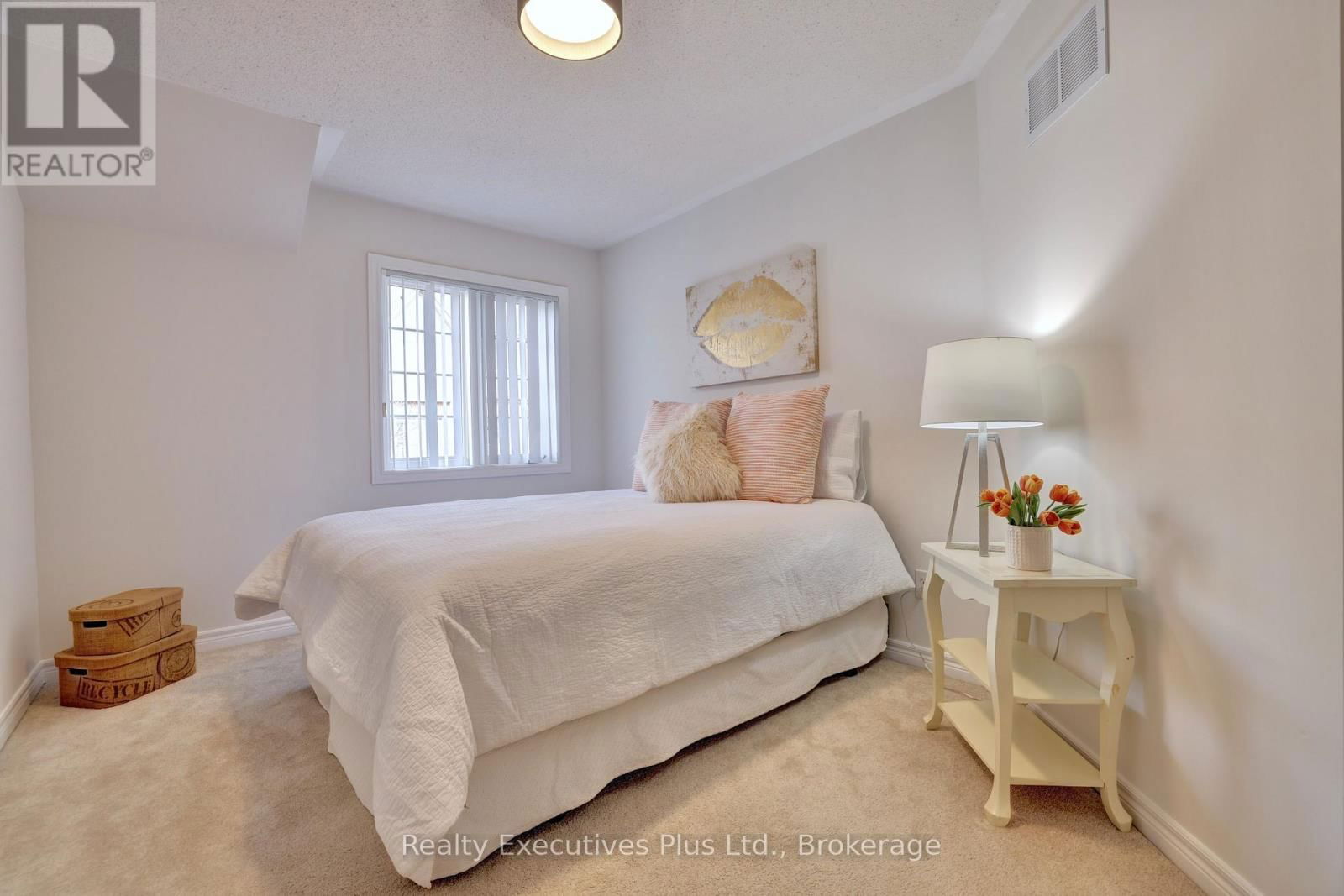 44 - 233 DUSKYWING WAY Image 26