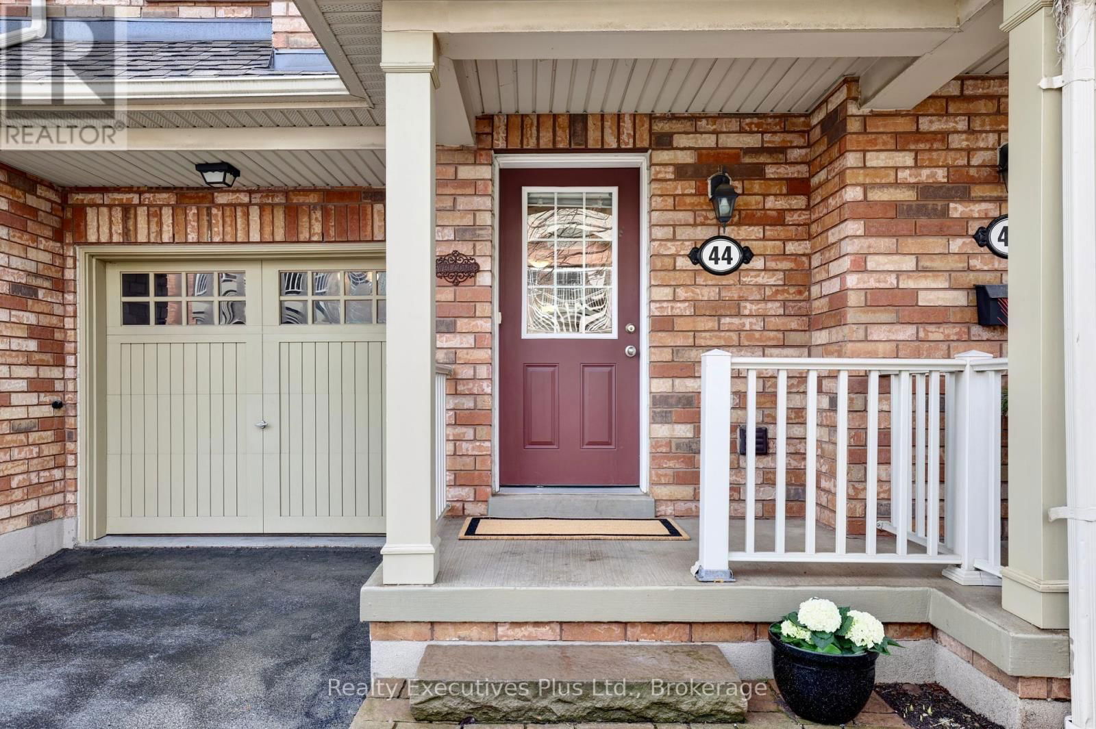 44 - 233 DUSKYWING WAY Image 3
