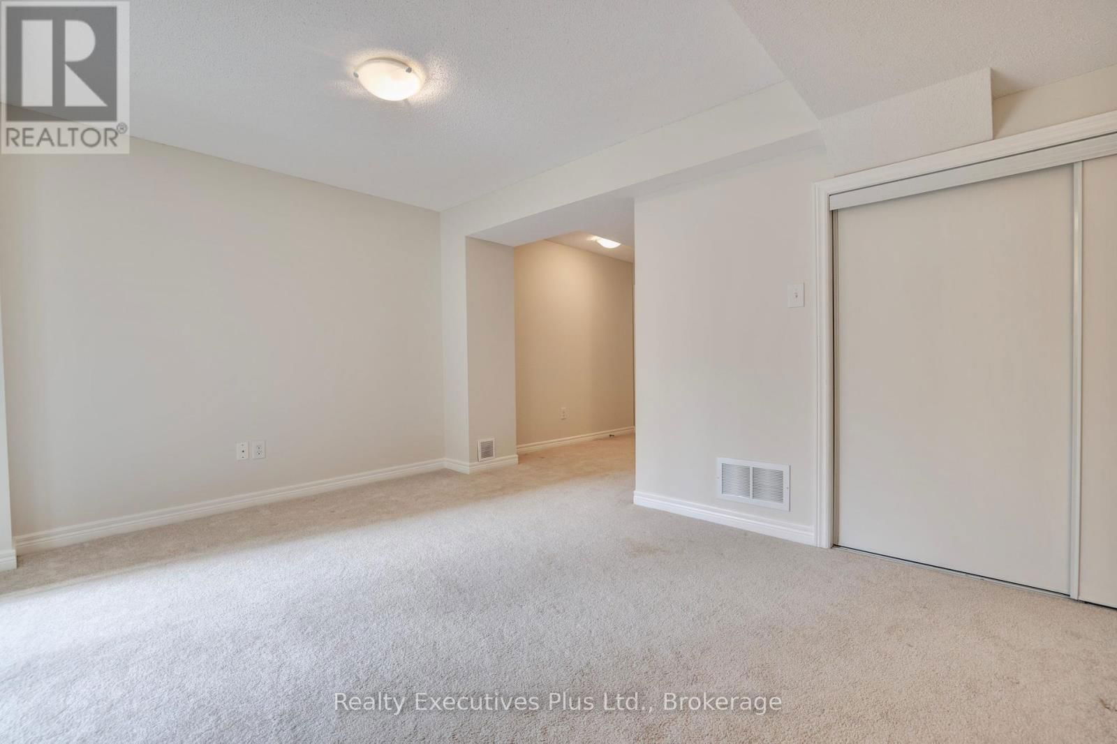 44 - 233 DUSKYWING WAY Image 32