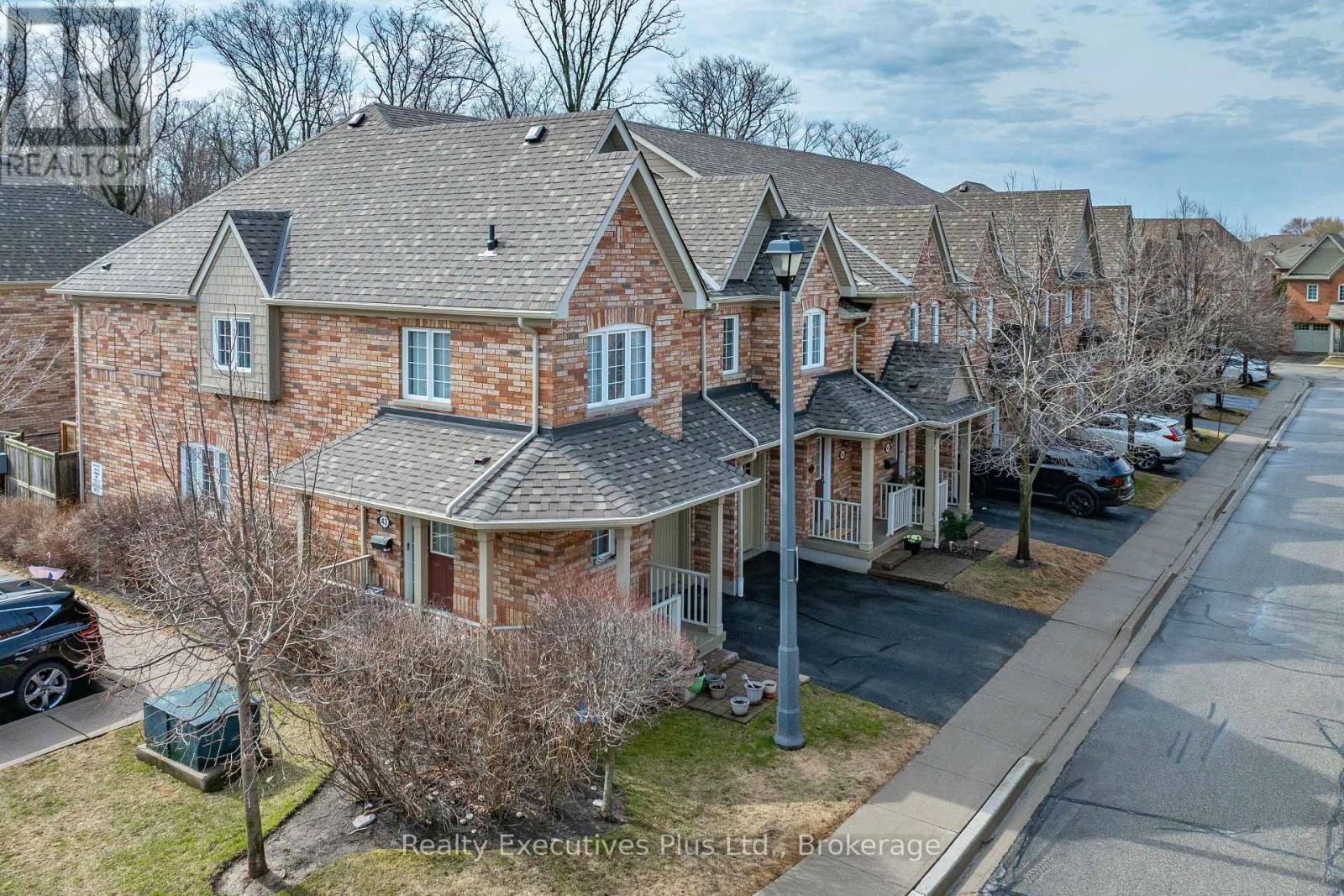 44 - 233 DUSKYWING WAY Image 44