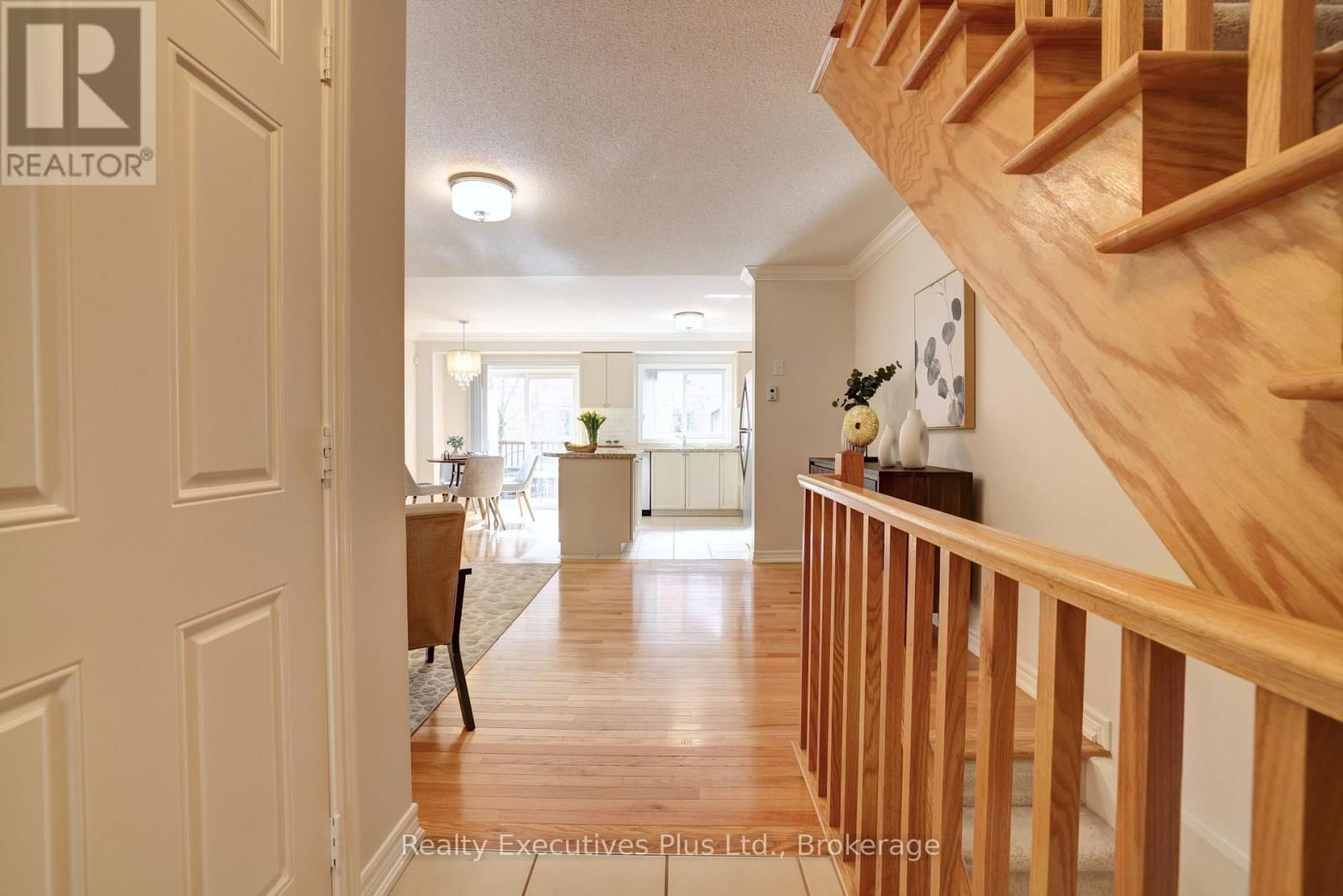 44 - 233 DUSKYWING WAY Image 5