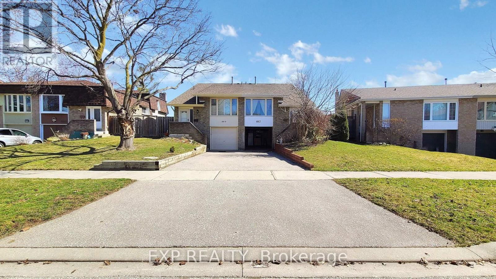 Upper Unit - 6917 BILBAO LANE Image 1
