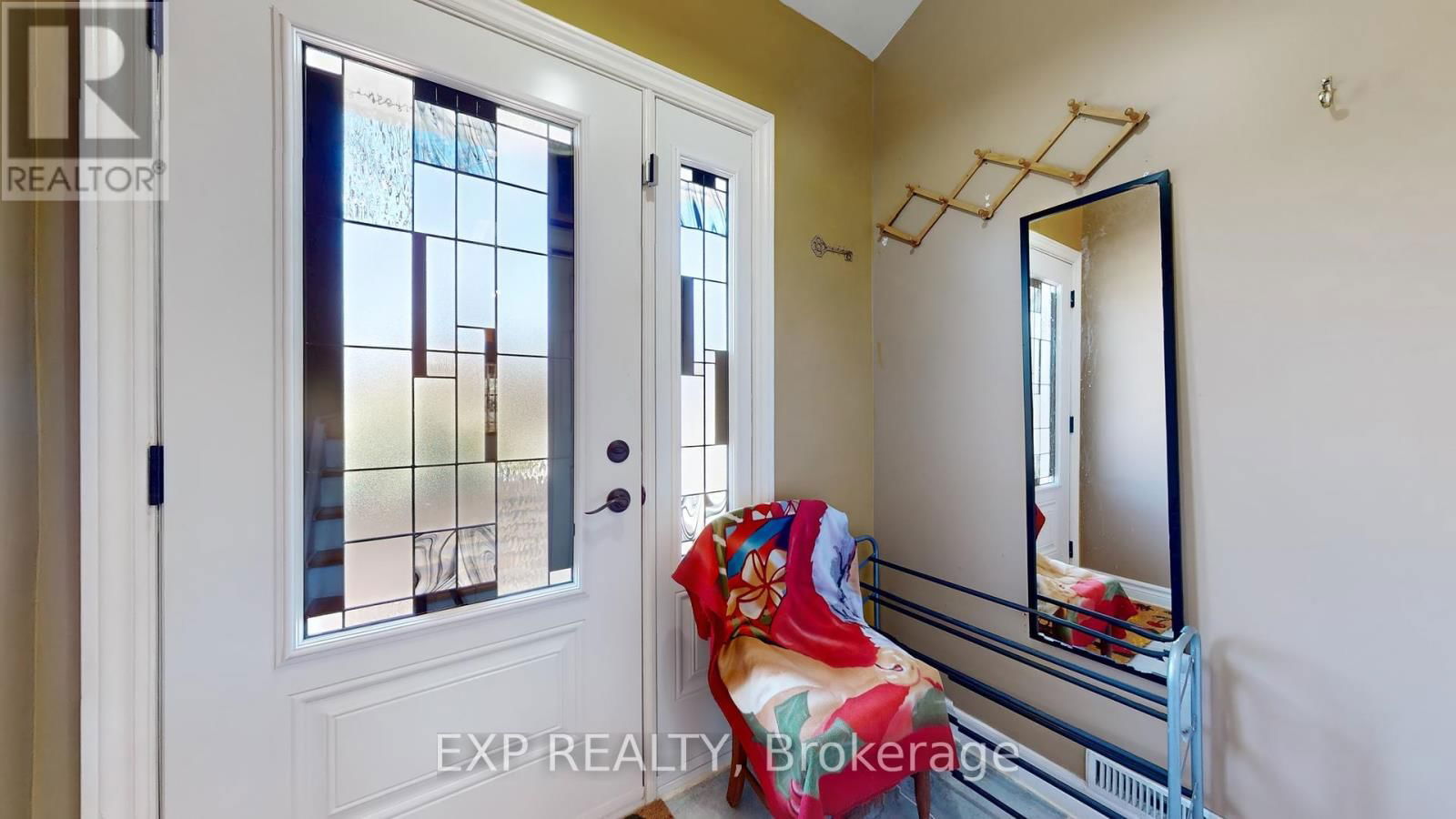 Upper Unit - 6917 BILBAO LANE Image 3