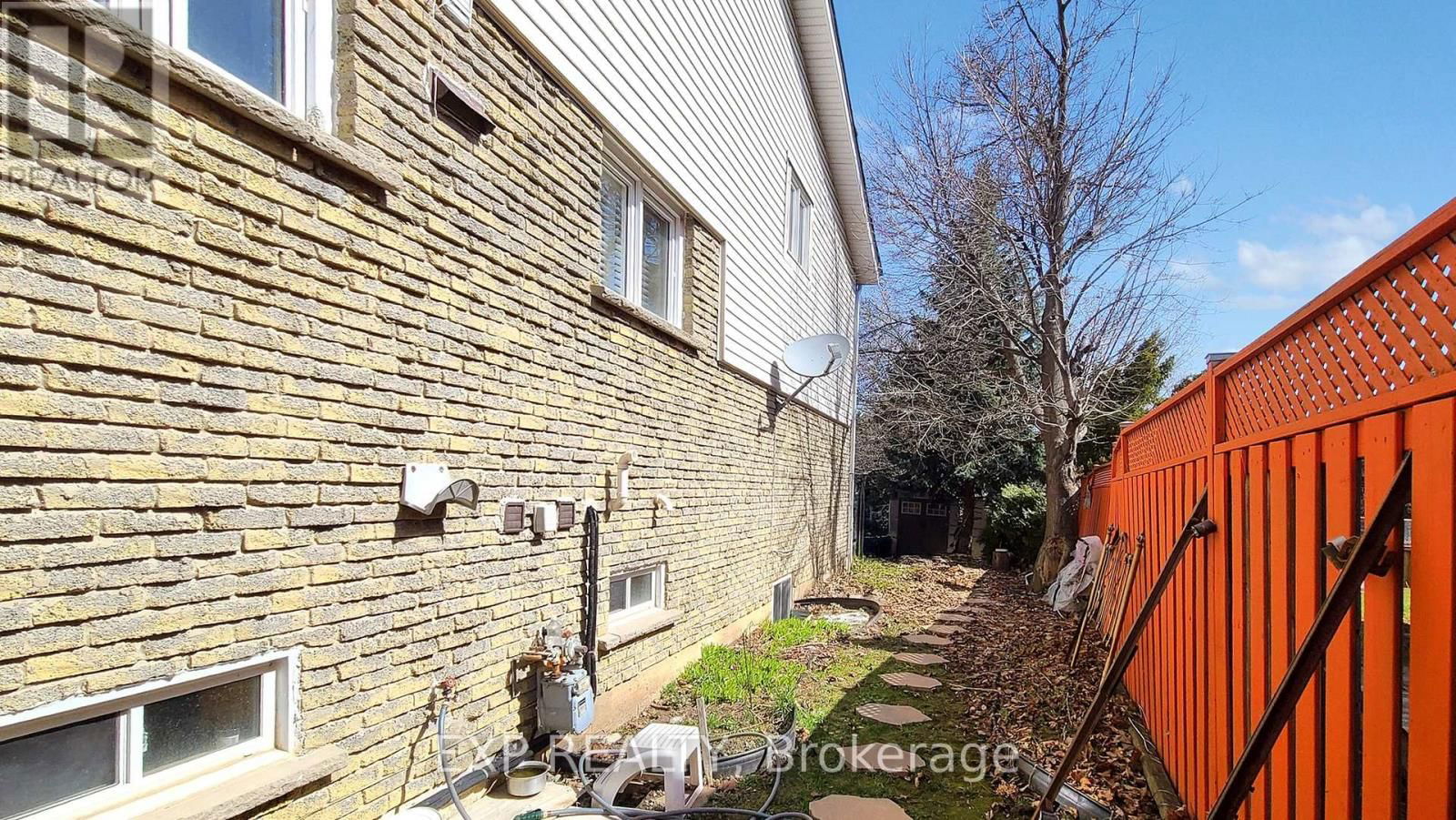 Upper Unit - 6917 BILBAO LANE Image 48
