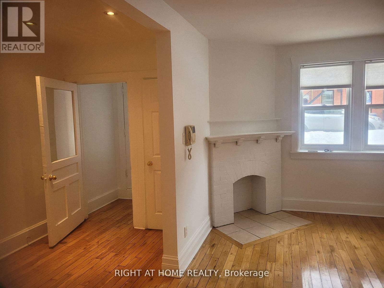 4 - 140 COWAN AVENUE Image 2