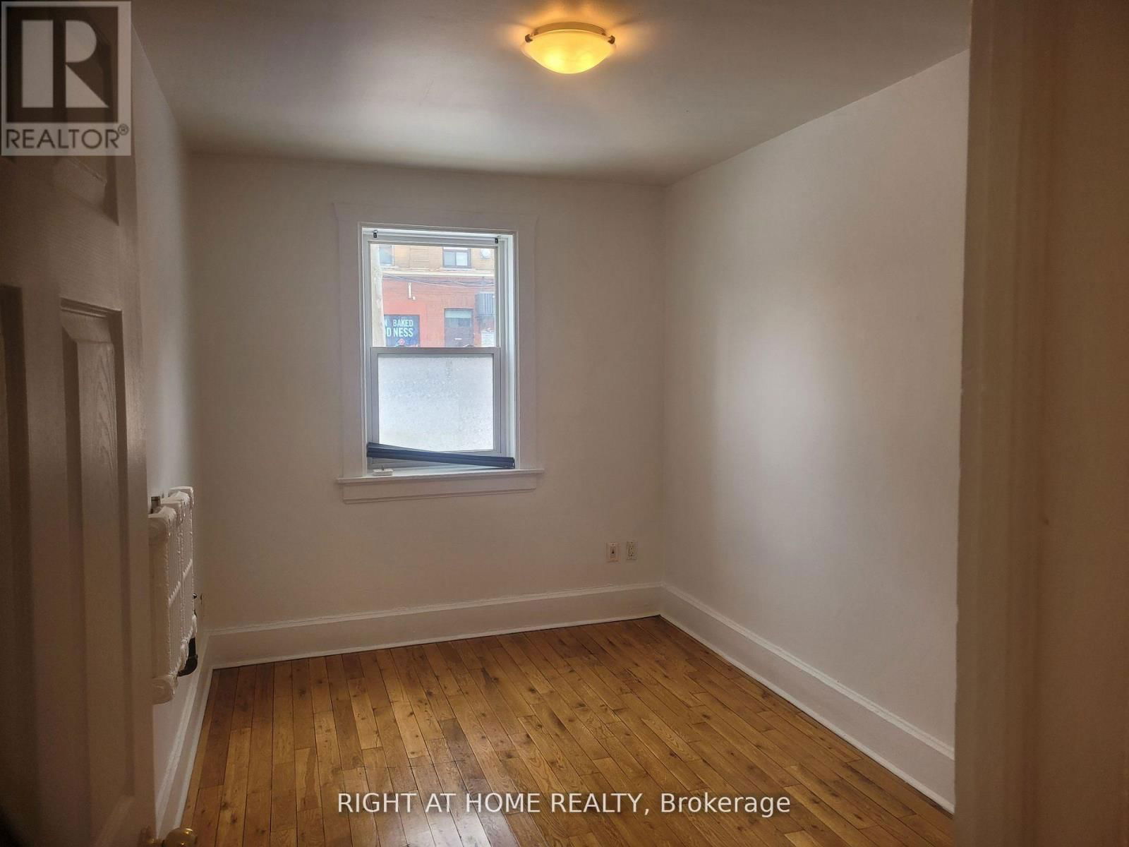 4 - 140 COWAN AVENUE Image 5
