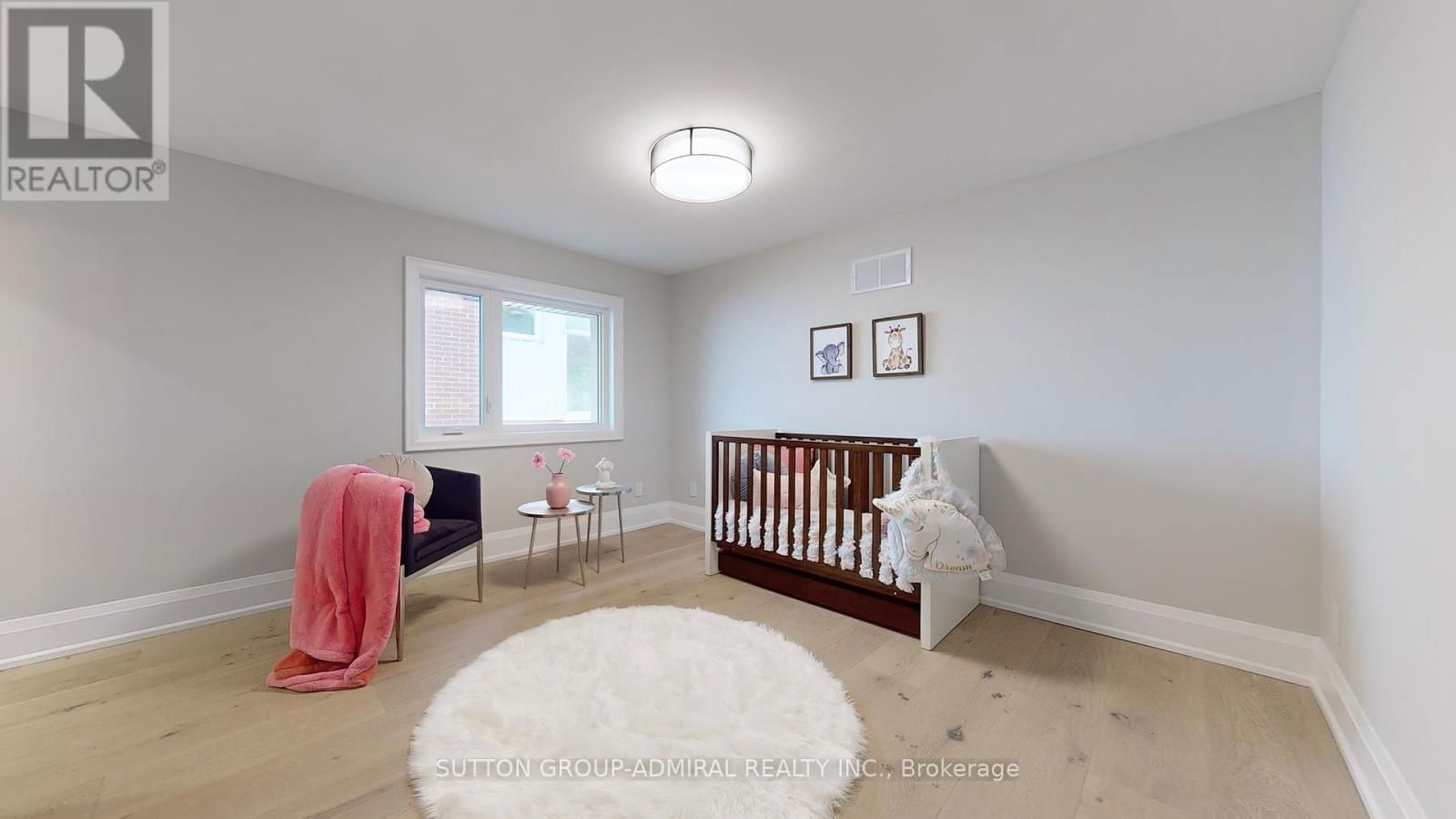 5 CRANLEIGH COURT Image 25