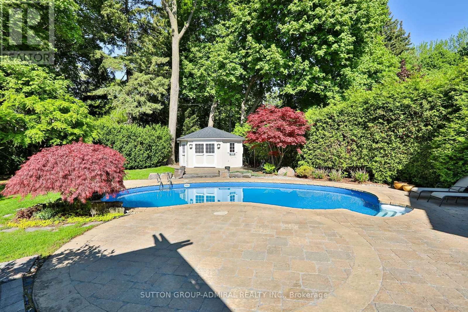 5 CRANLEIGH COURT Image 40