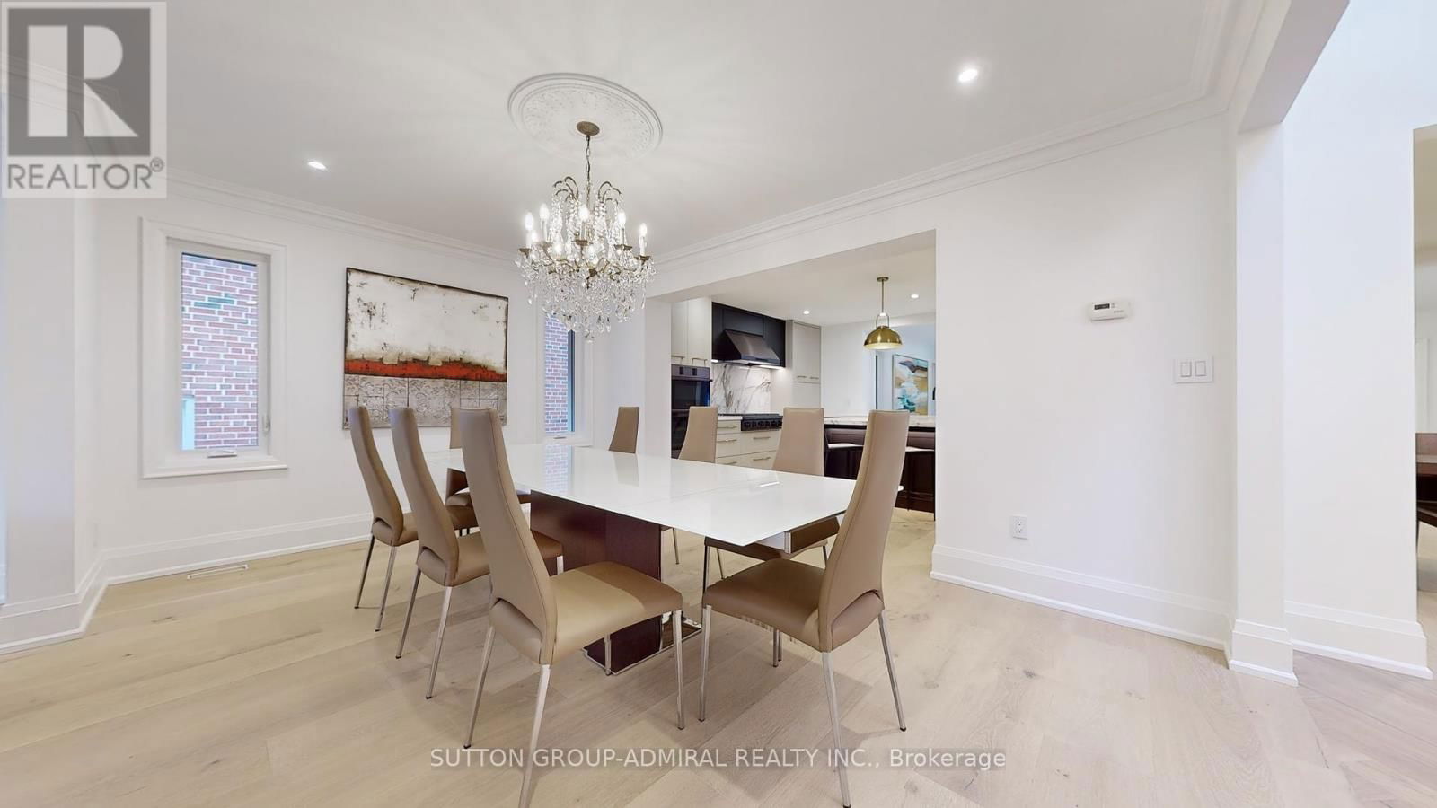 5 CRANLEIGH COURT Image 9
