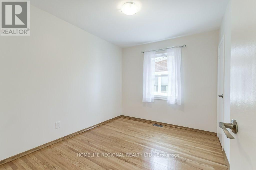 132 WYNDALE DRIVE Image 13