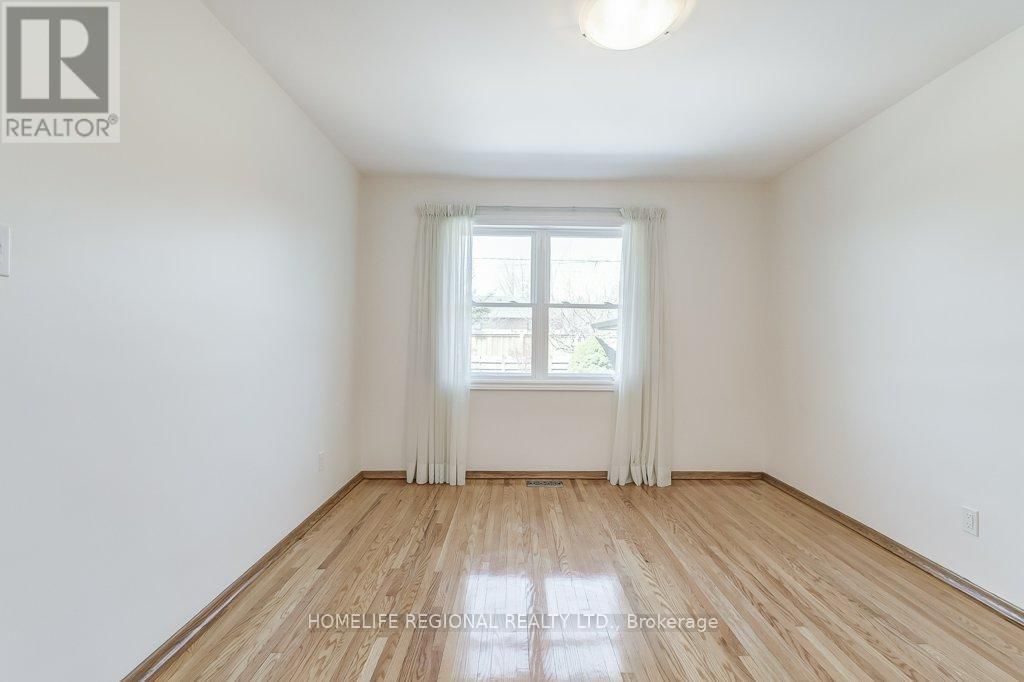 132 WYNDALE DRIVE Image 16