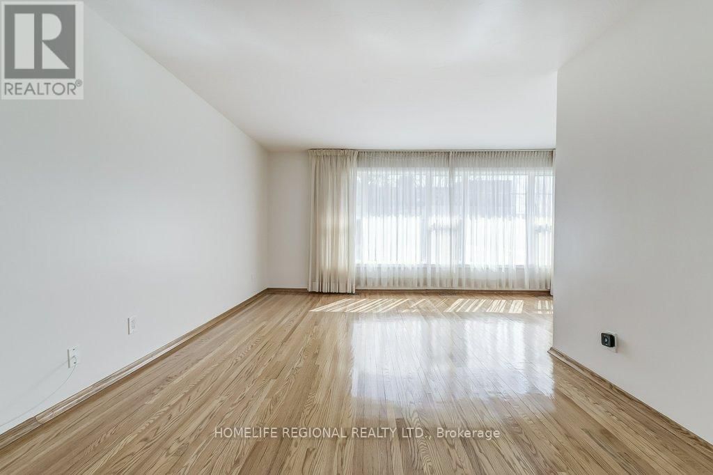 132 WYNDALE DRIVE Image 6