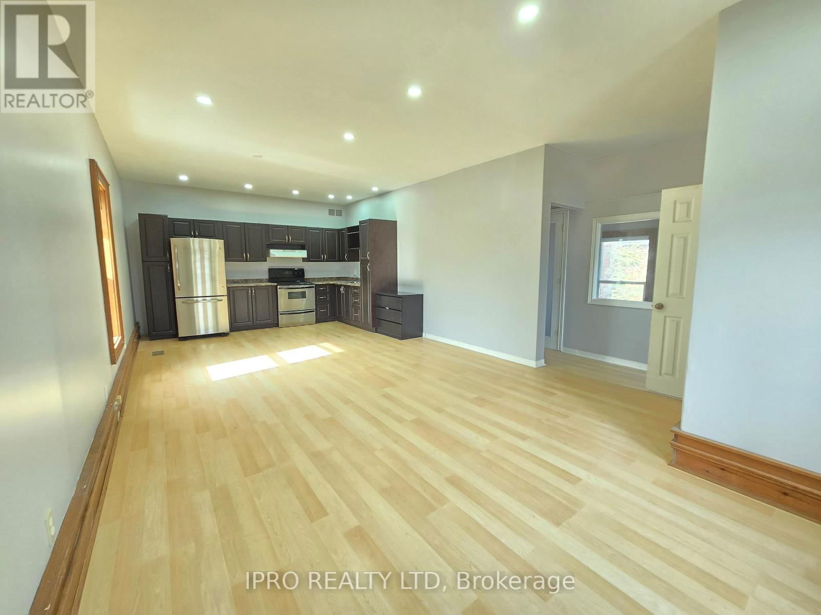 293 BROADWAY AVENUE Image 2