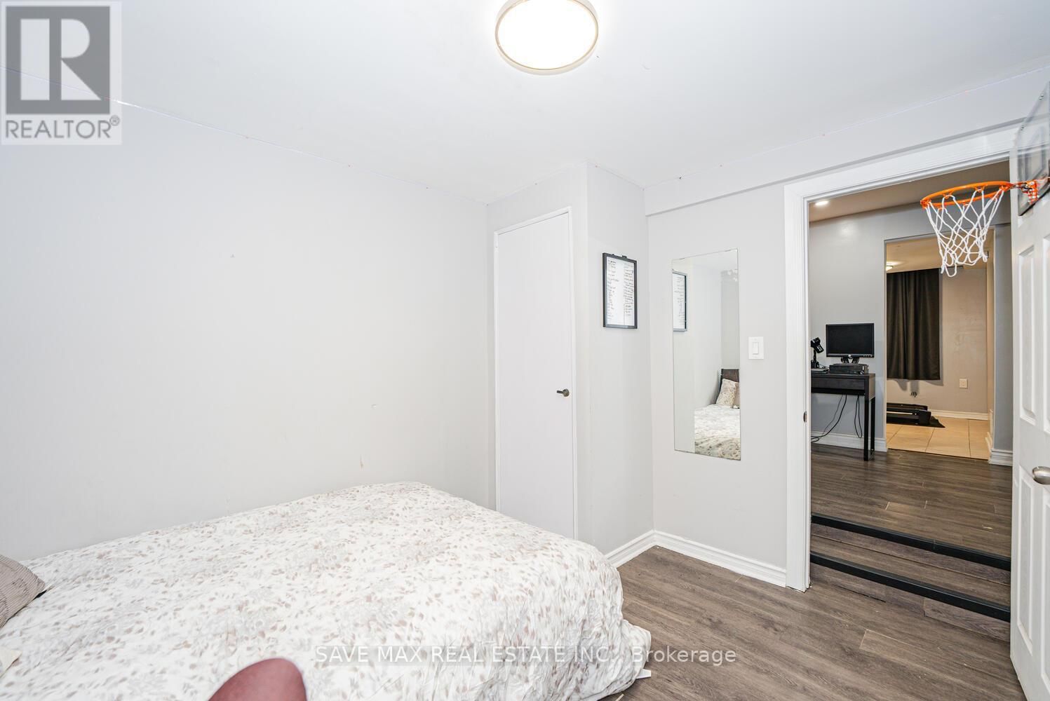 11 PIERPONT PLACE Image 27