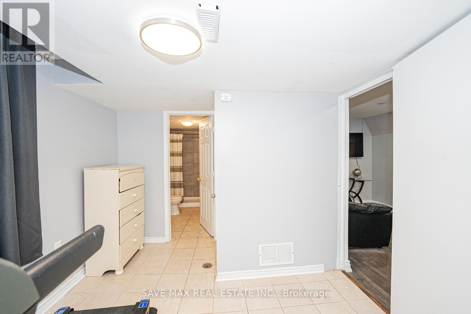 11 PIERPONT PLACE Image 29