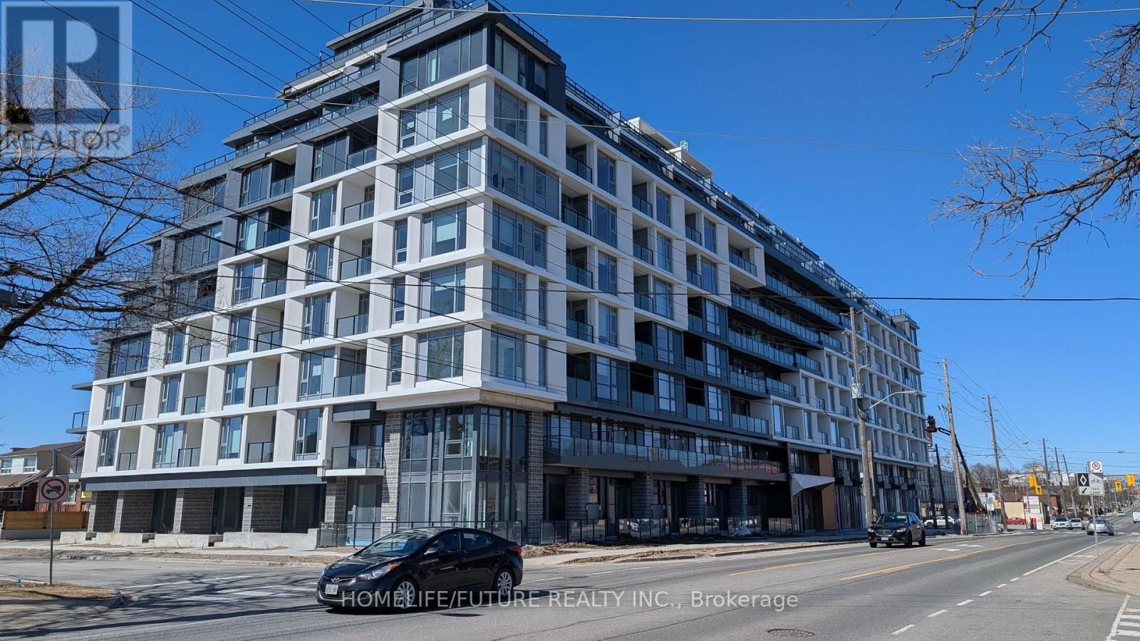 703 - 556 MARLEE AVENUE Image 2